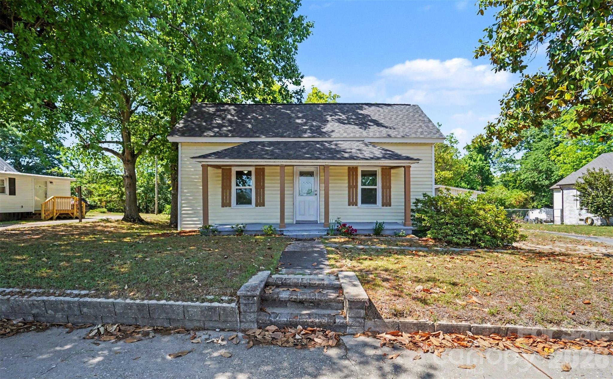503 E Mcgregor Street Property Photo 2