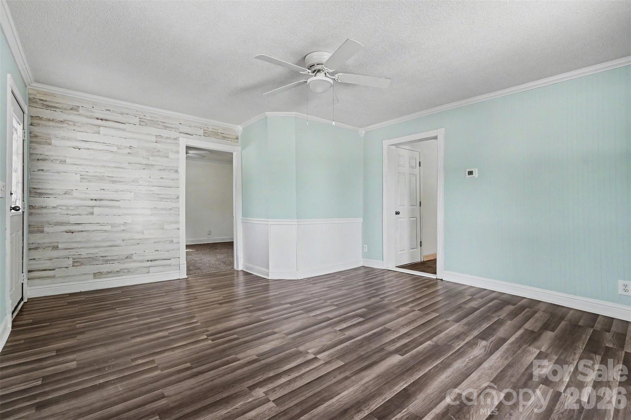 503 E Mcgregor Street Property Photo 4
