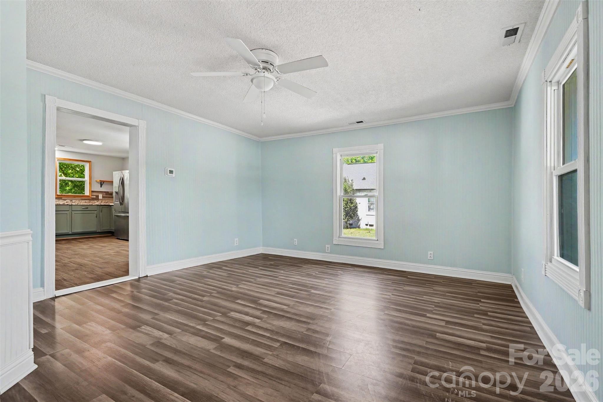 503 E Mcgregor Street Property Photo 5