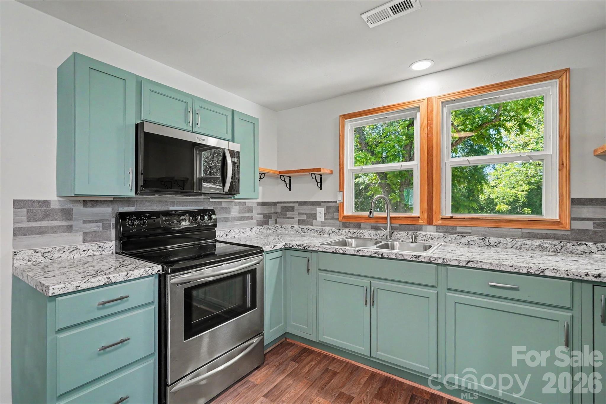 503 E Mcgregor Street Property Photo 8
