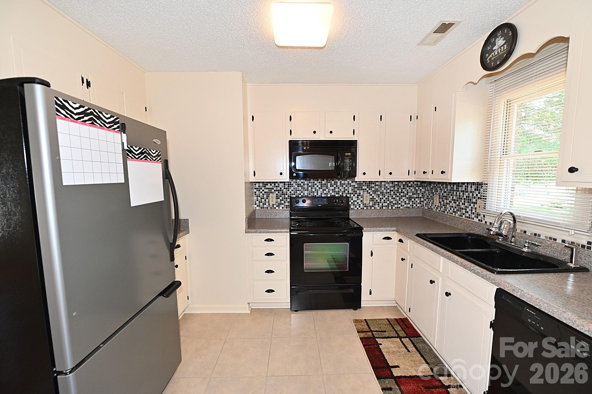 4445 Sulphur Springs Road Property Photo 4