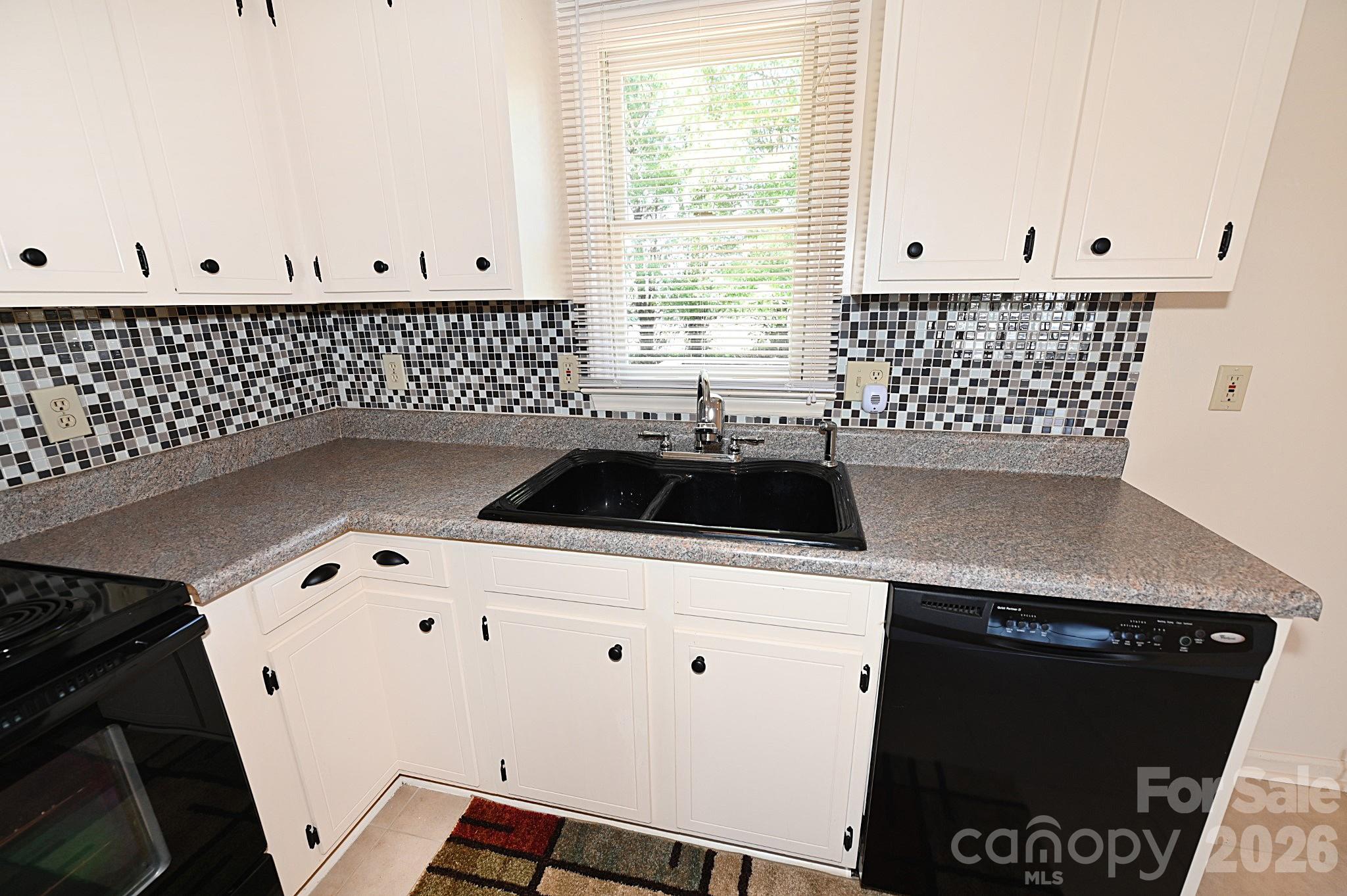 4445 Sulphur Springs Road Property Photo 6