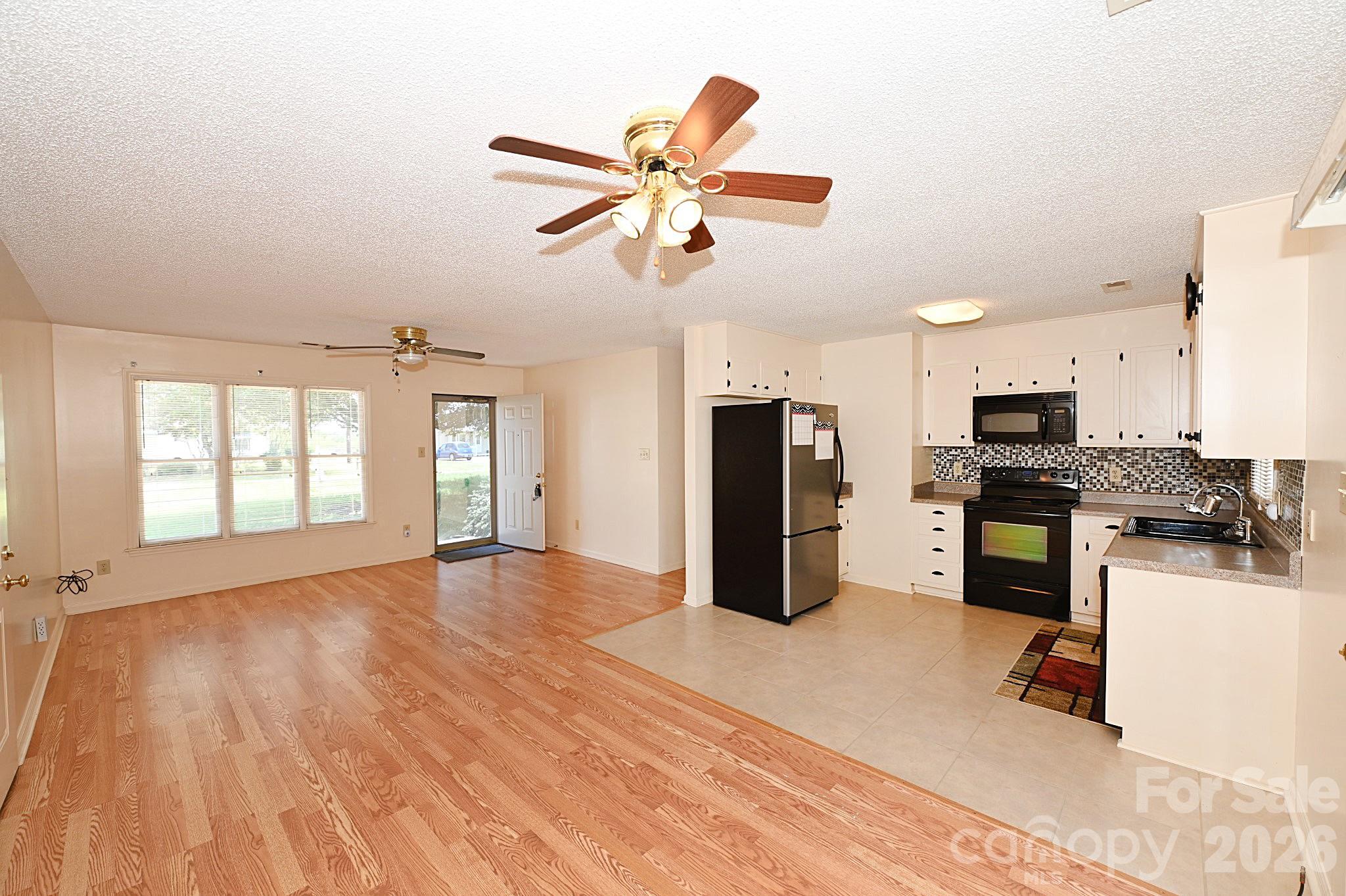 4445 Sulphur Springs Road Property Photo 10