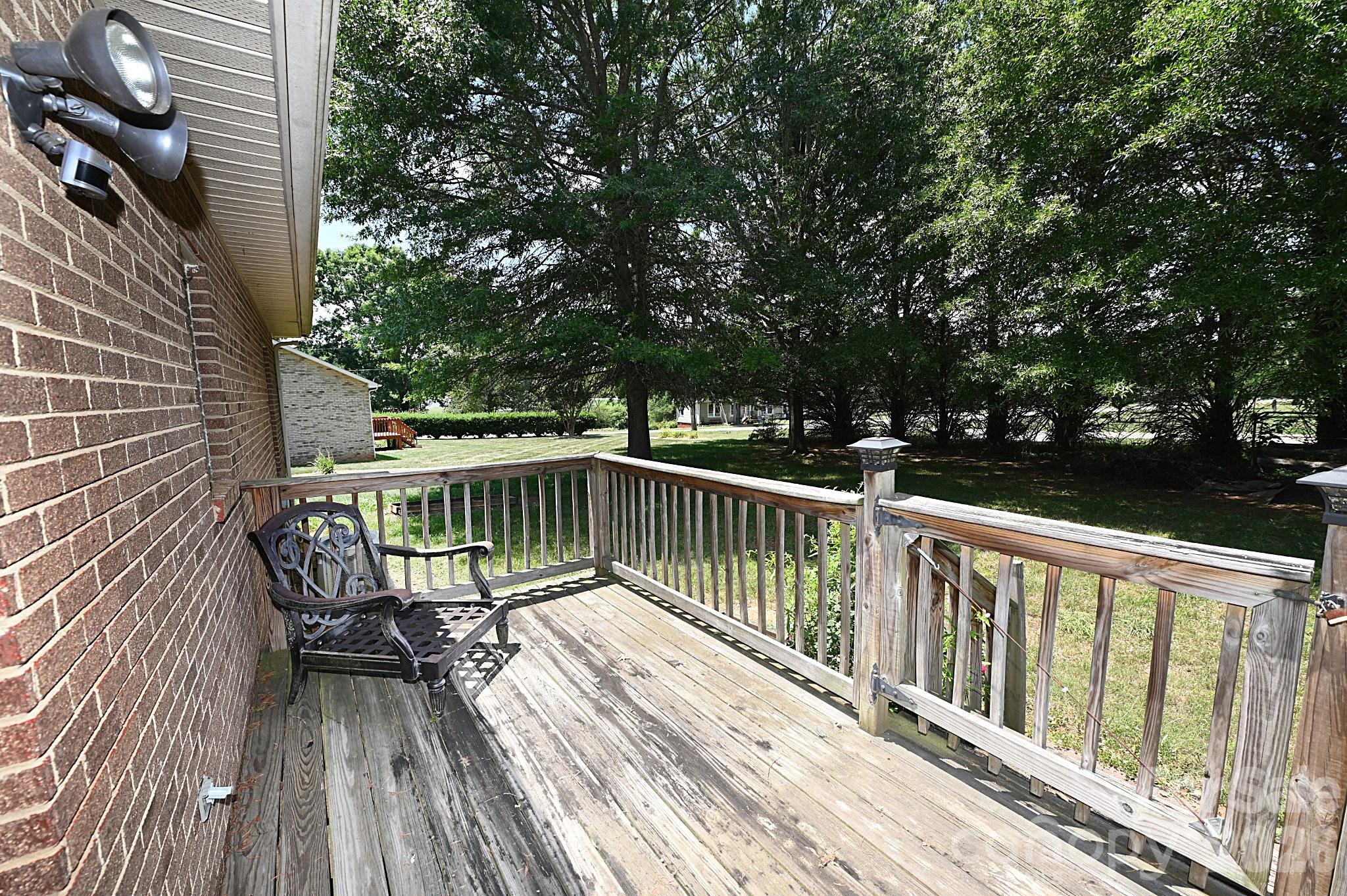 4445 Sulphur Springs Road Property Photo 28