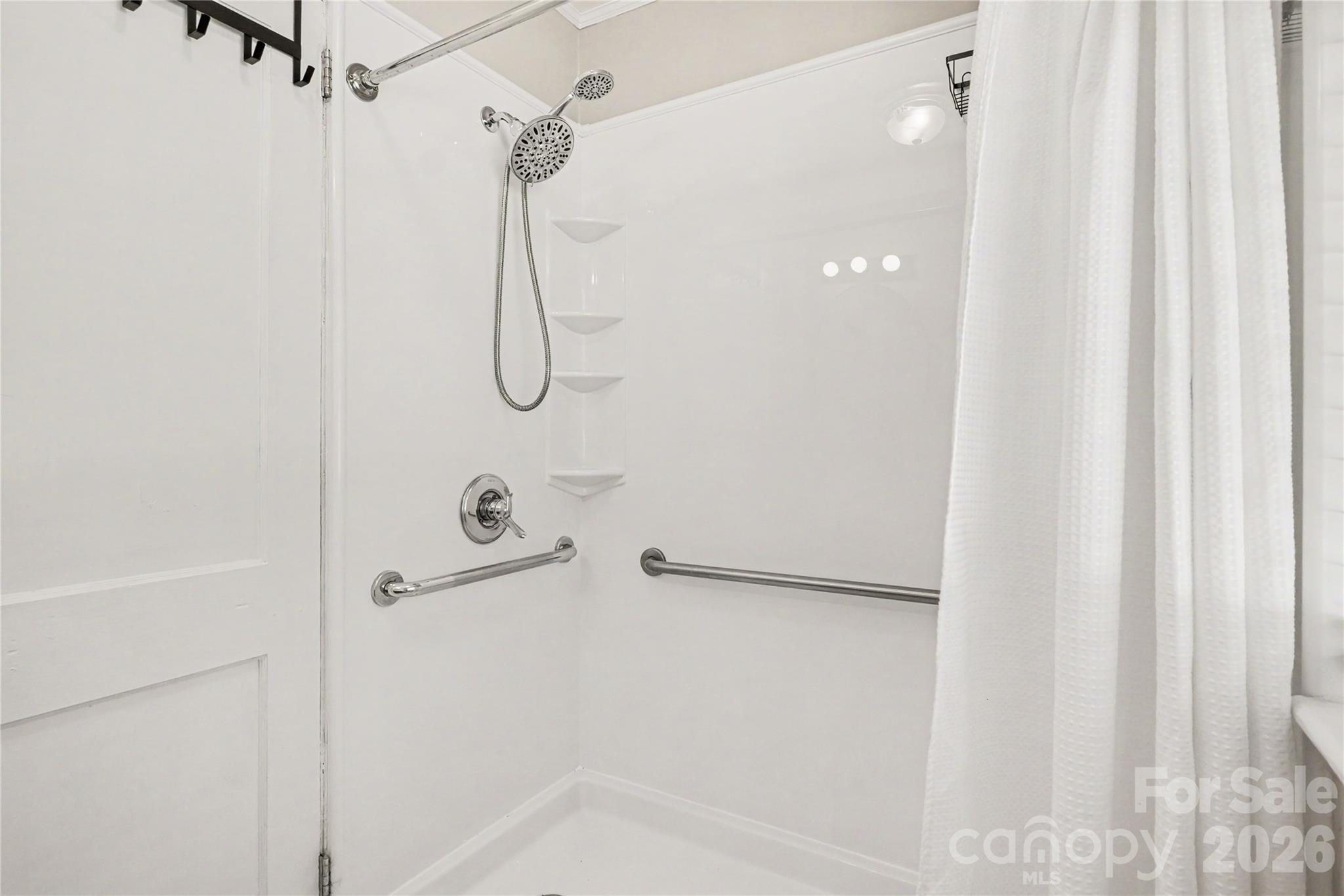 3231 Eastwood Drive Property Photo 8