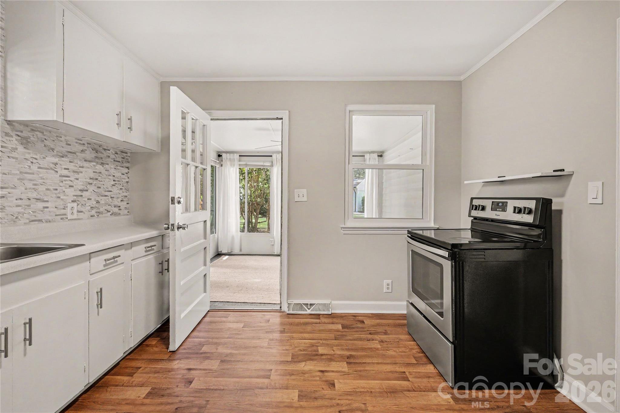 3231 Eastwood Drive Property Photo 13