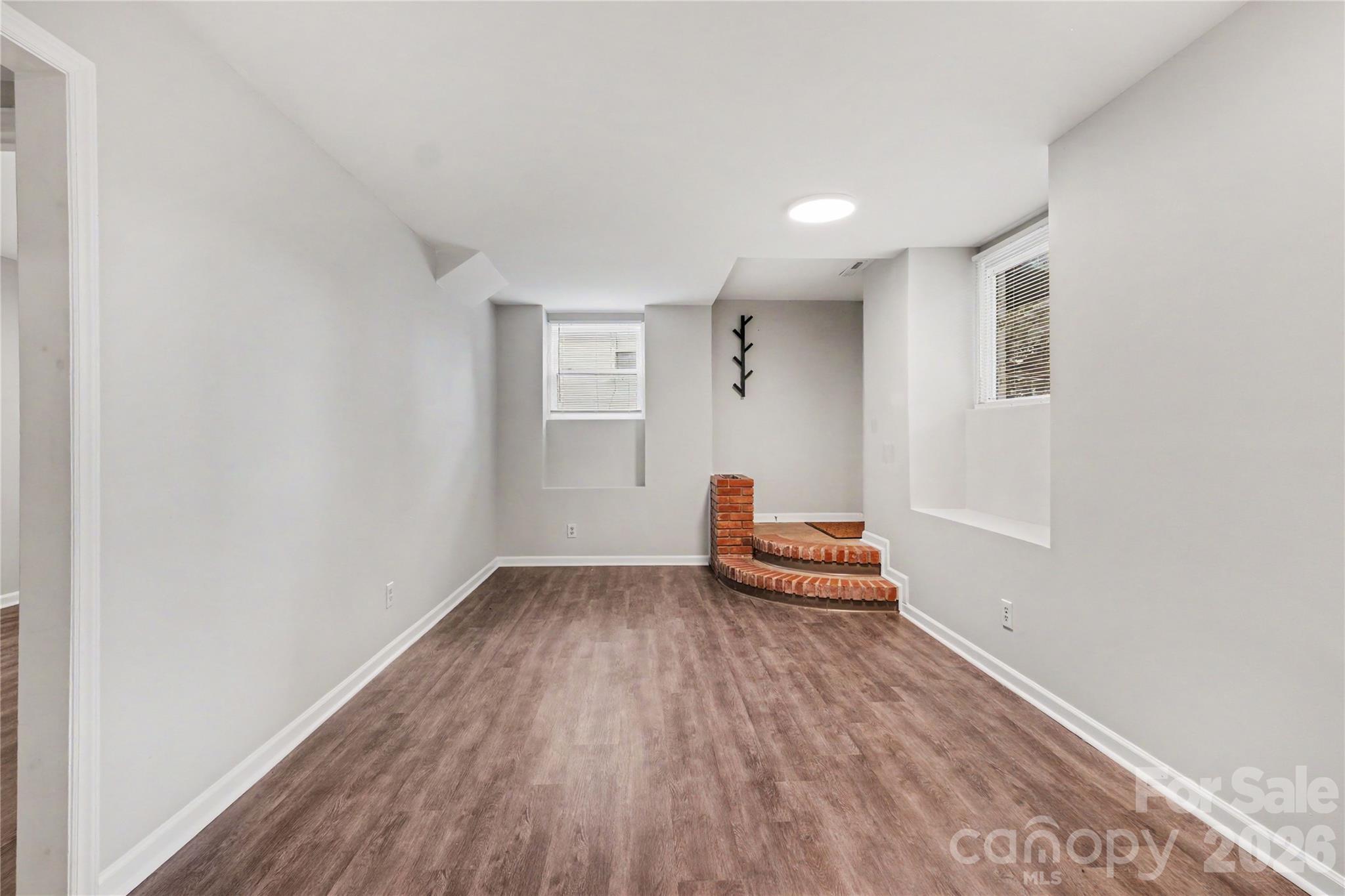 3231 Eastwood Drive Property Photo 19