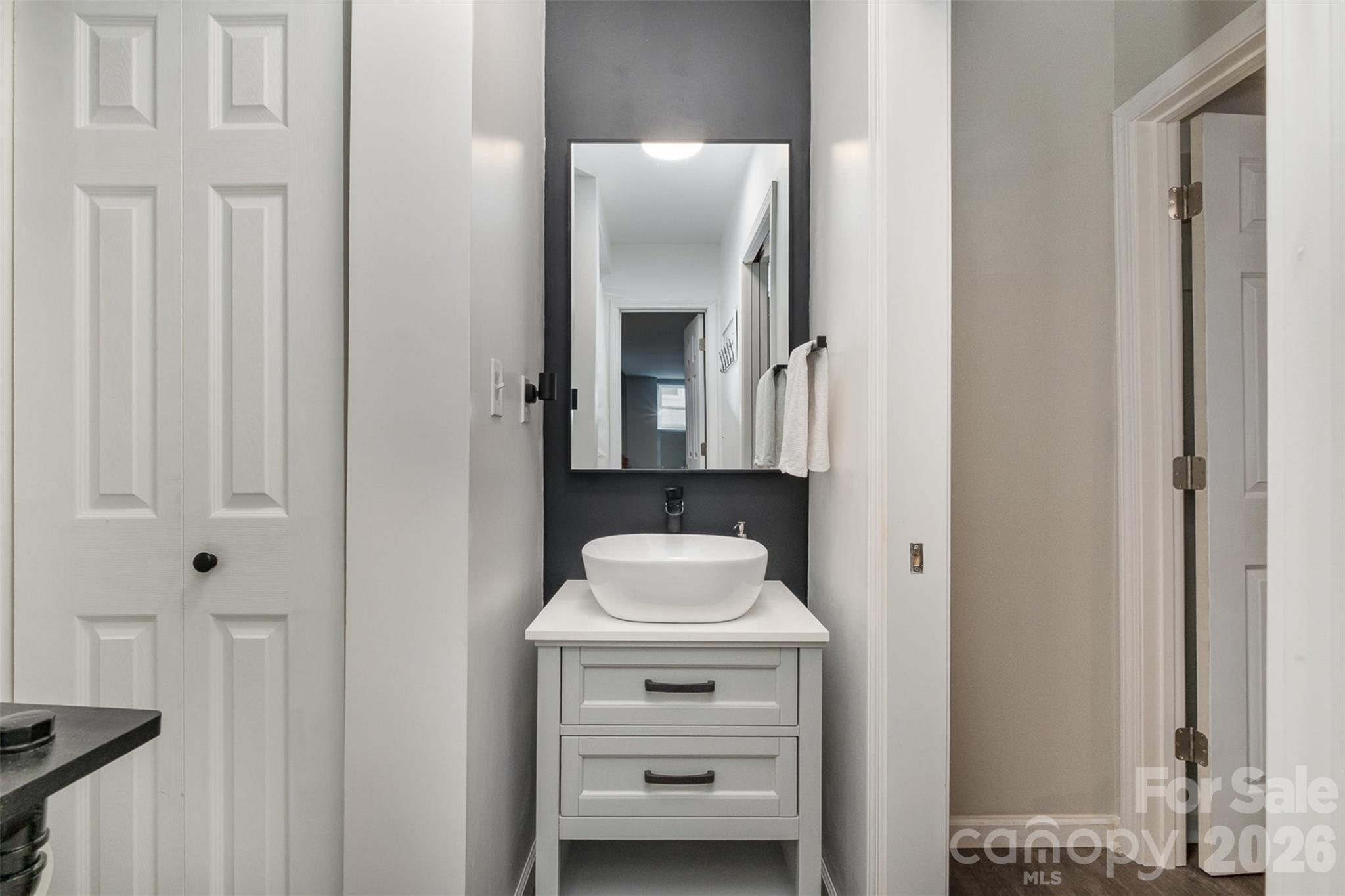 3231 Eastwood Drive Property Photo 23