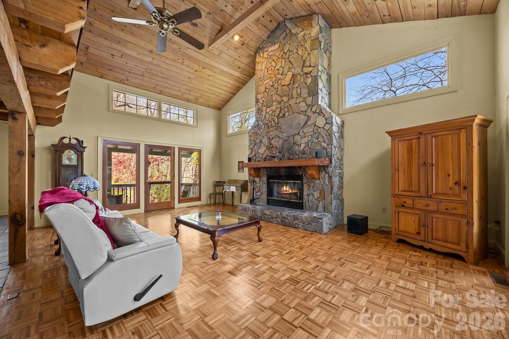 63 Chestnut Forest Road Property Photo 2