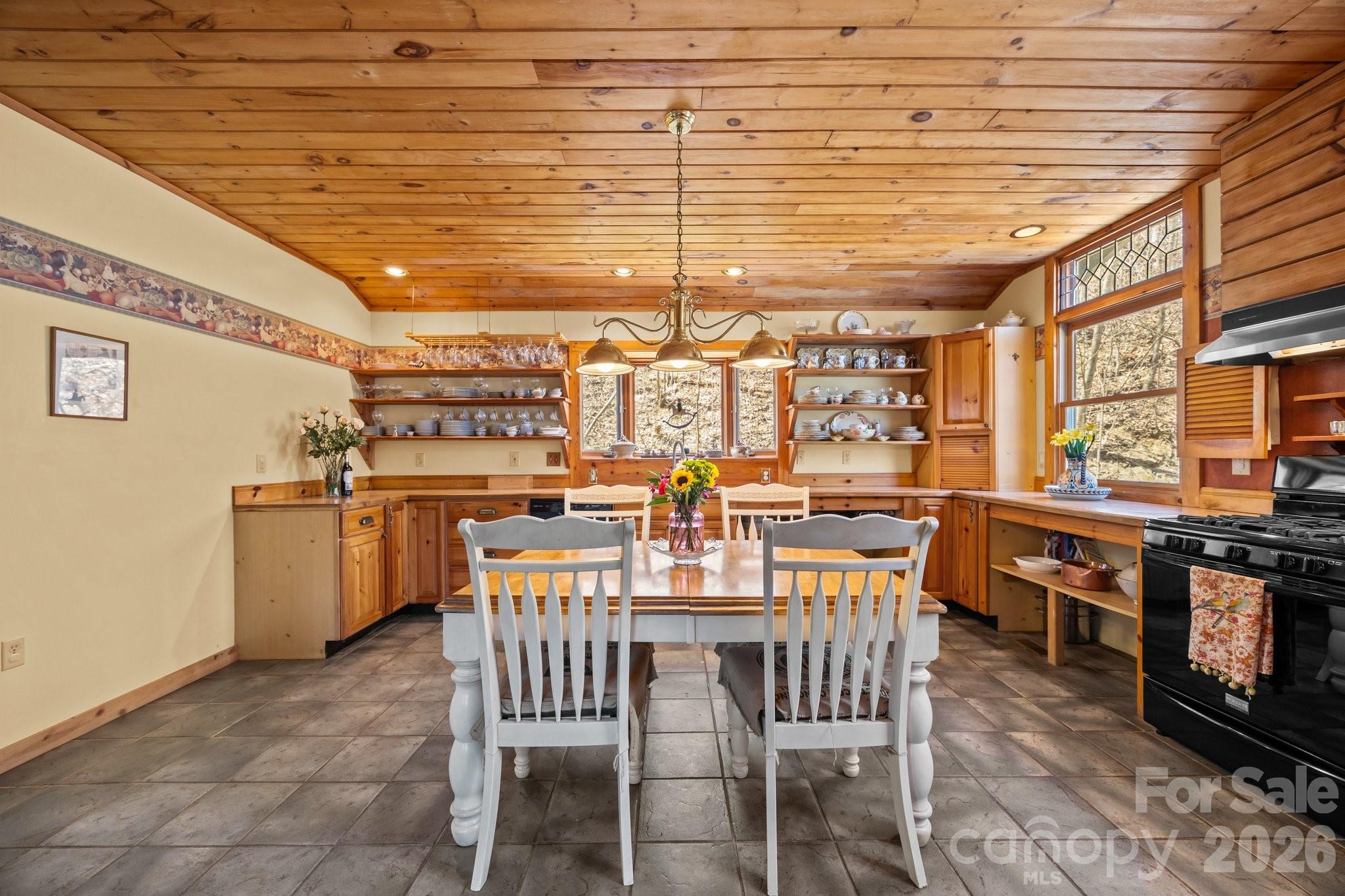 63 Chestnut Forest Road Property Photo 11