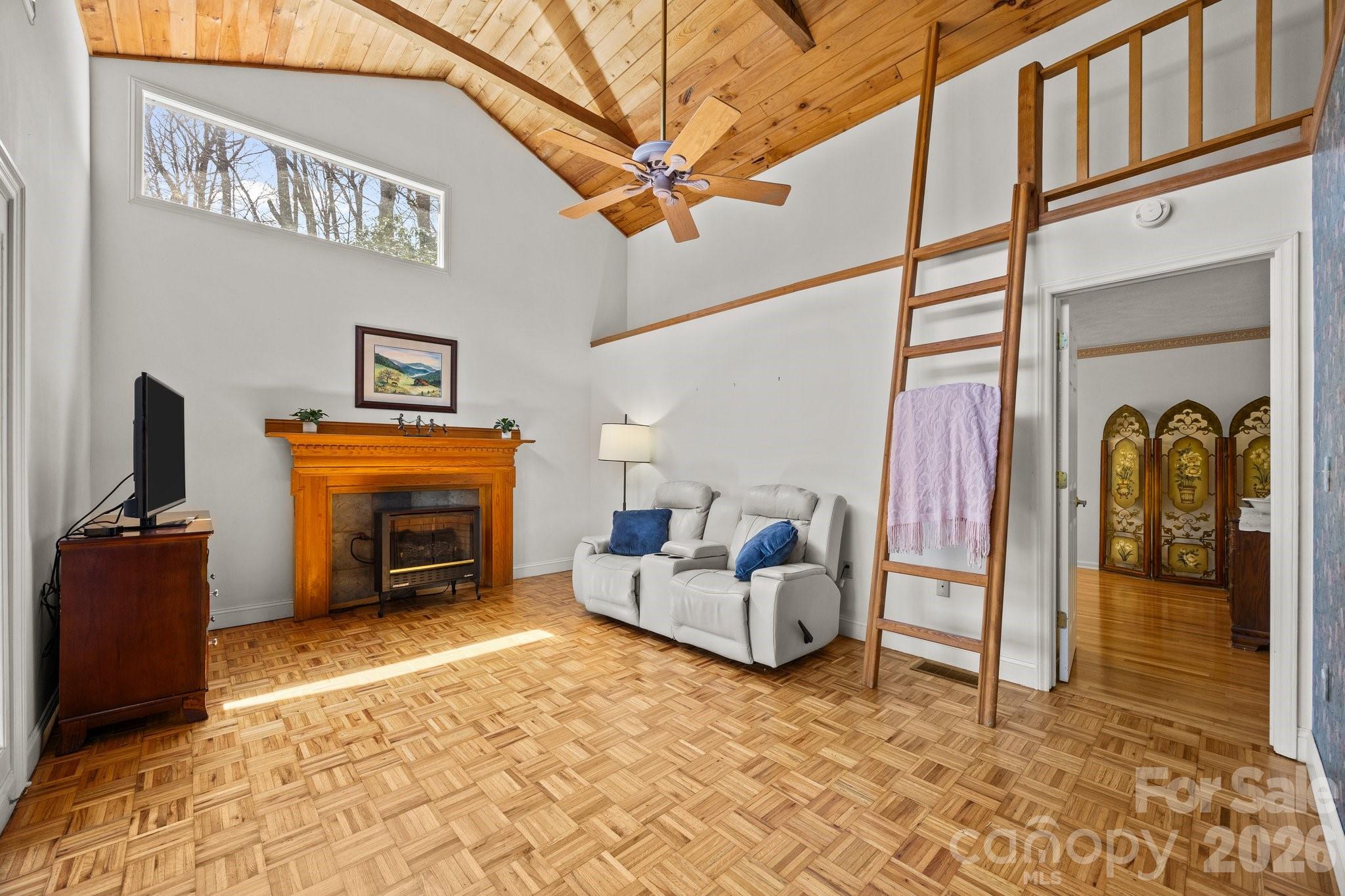 63 Chestnut Forest Road Property Photo 14