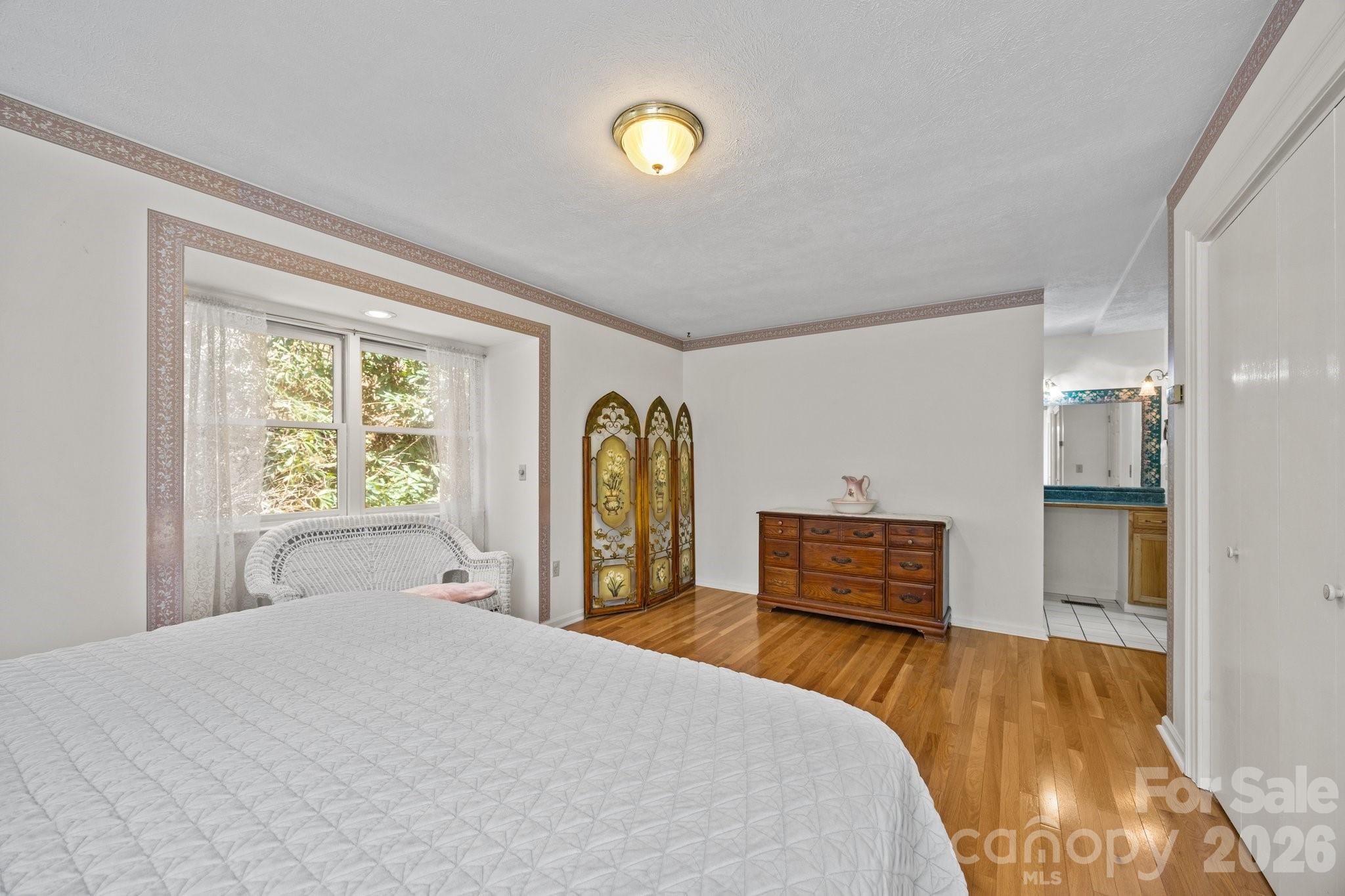 63 Chestnut Forest Road Property Photo 16