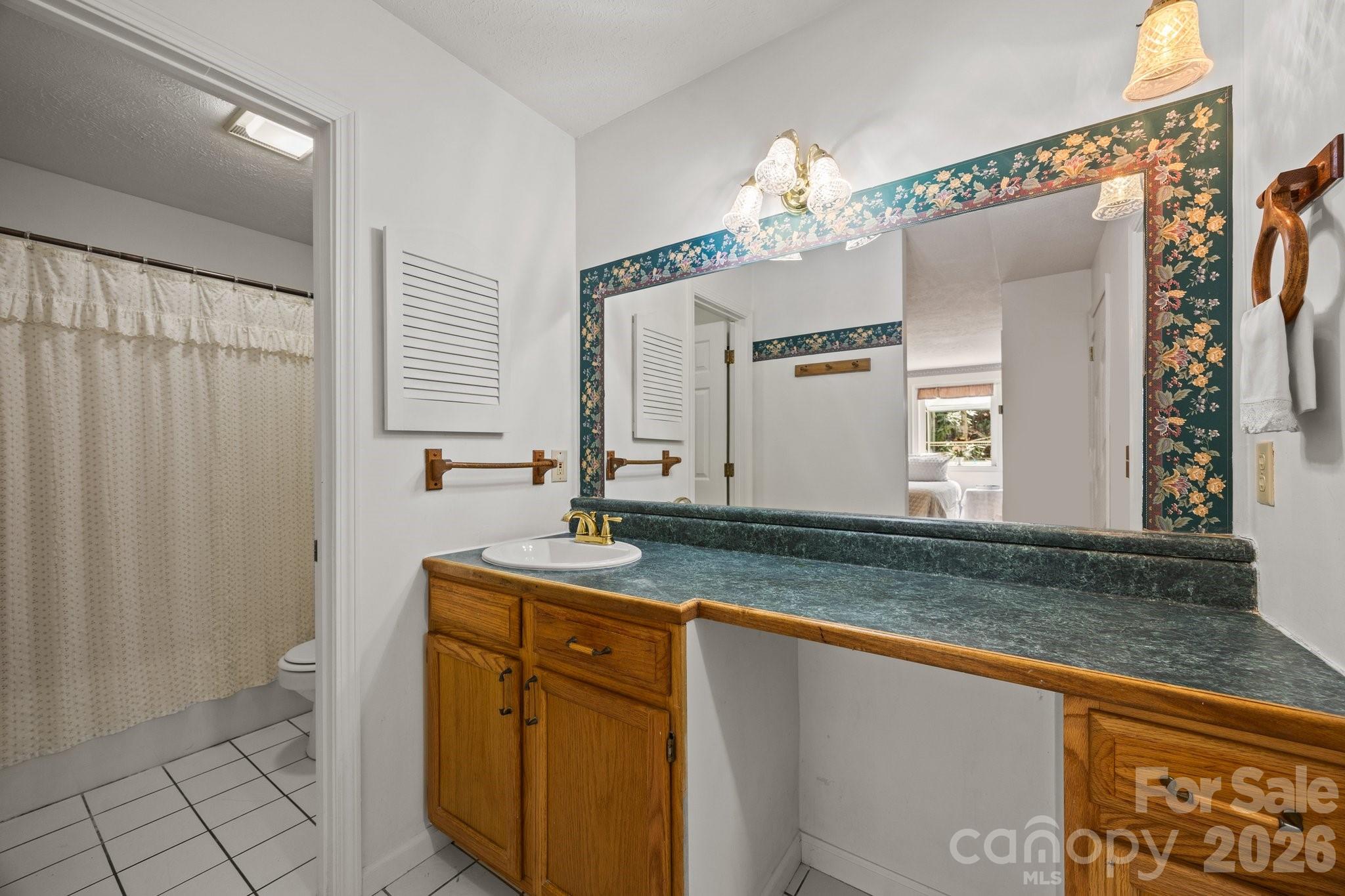 63 Chestnut Forest Road Property Photo 17