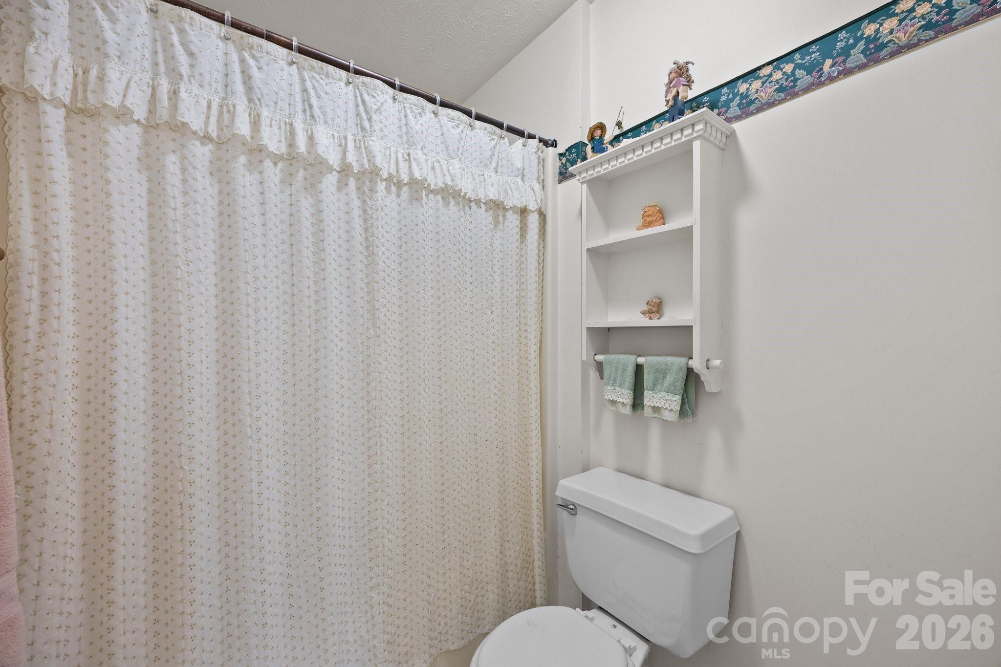 63 Chestnut Forest Road Property Photo 18