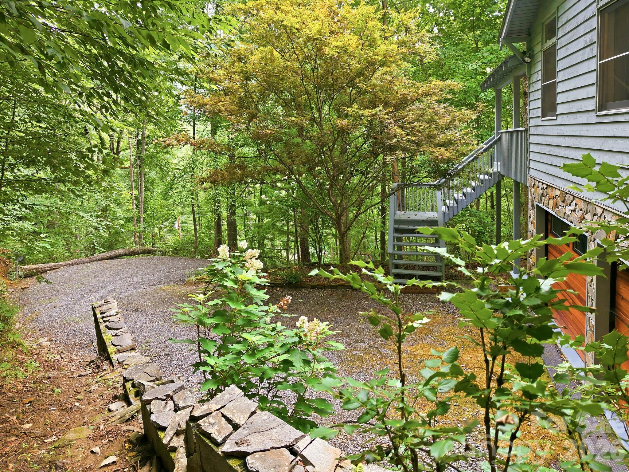 63 Chestnut Forest Road Property Photo 42