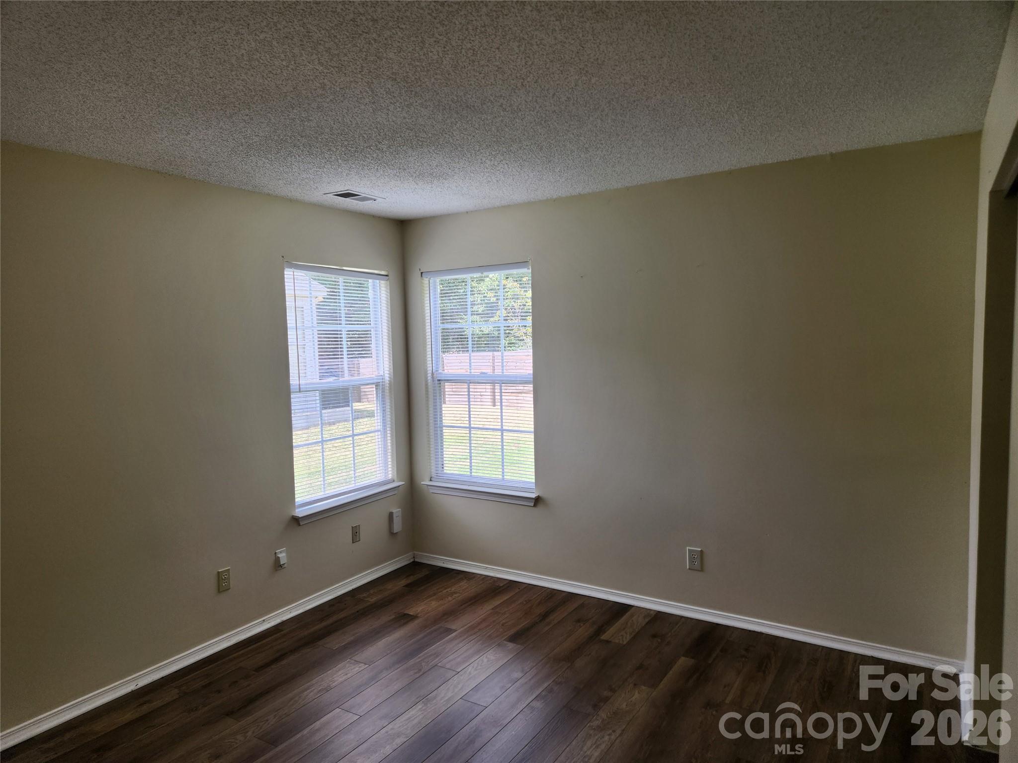 3077 Champion Lane Property Photo 11