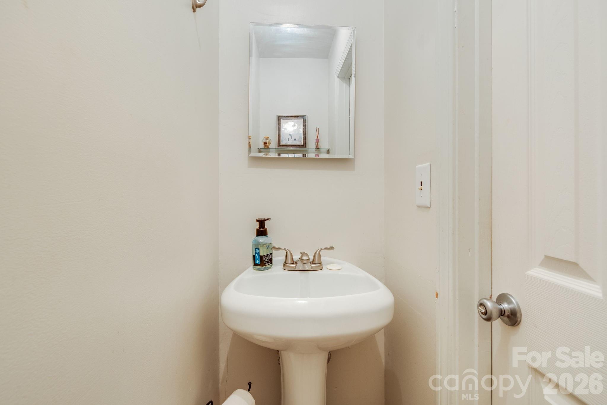 458 Beach Drive Property Photo 16
