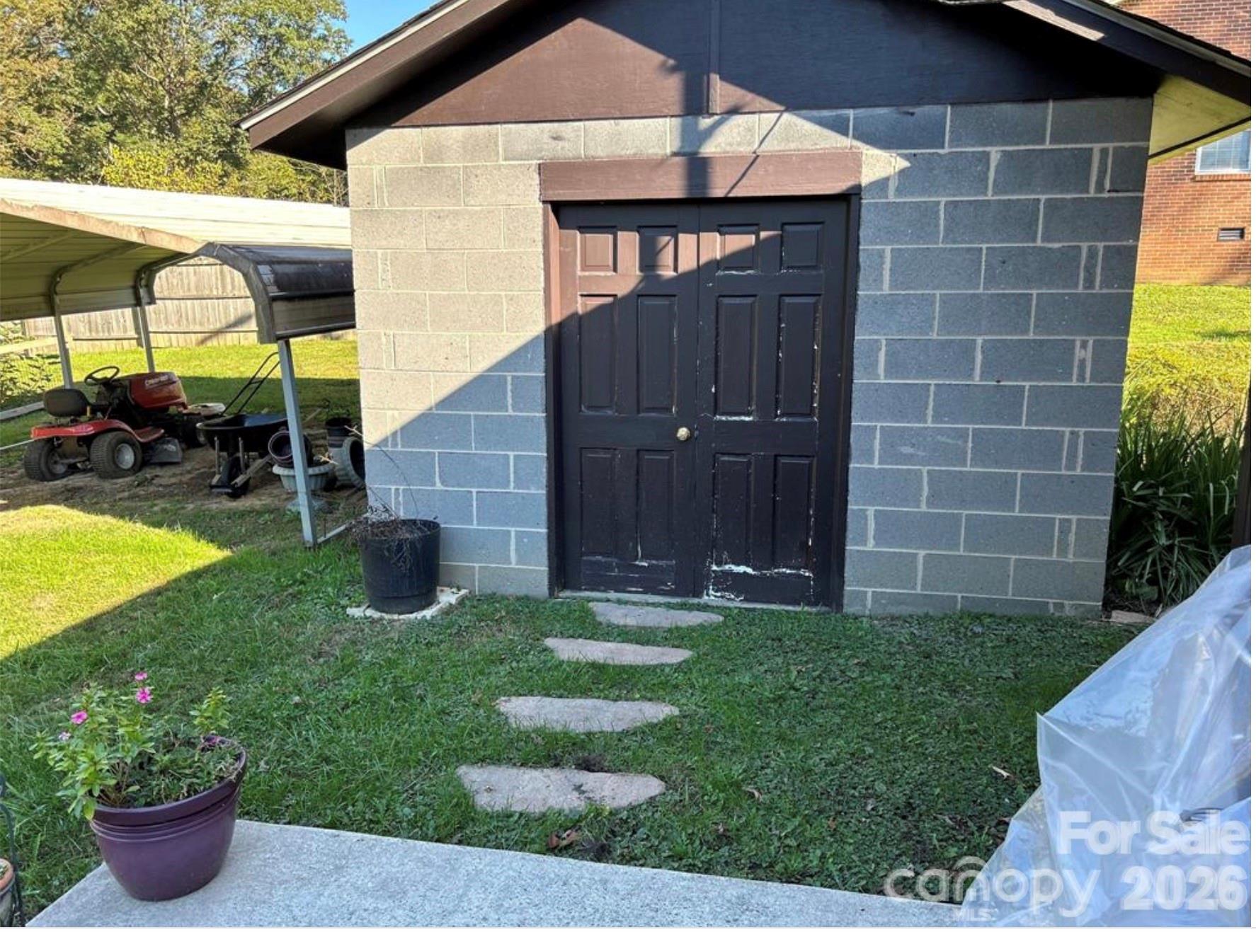 458 Beach Drive Property Photo 31