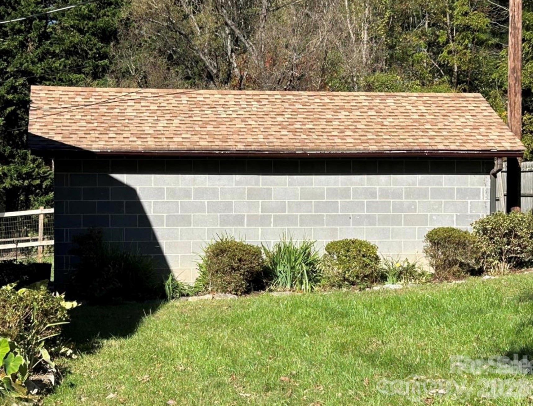 458 Beach Drive Property Photo 32