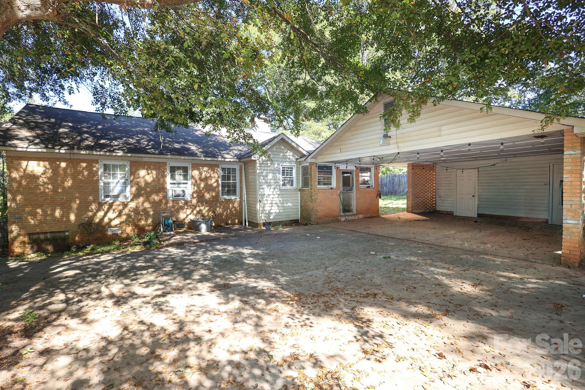 1324 Mason Street Property Photo 11