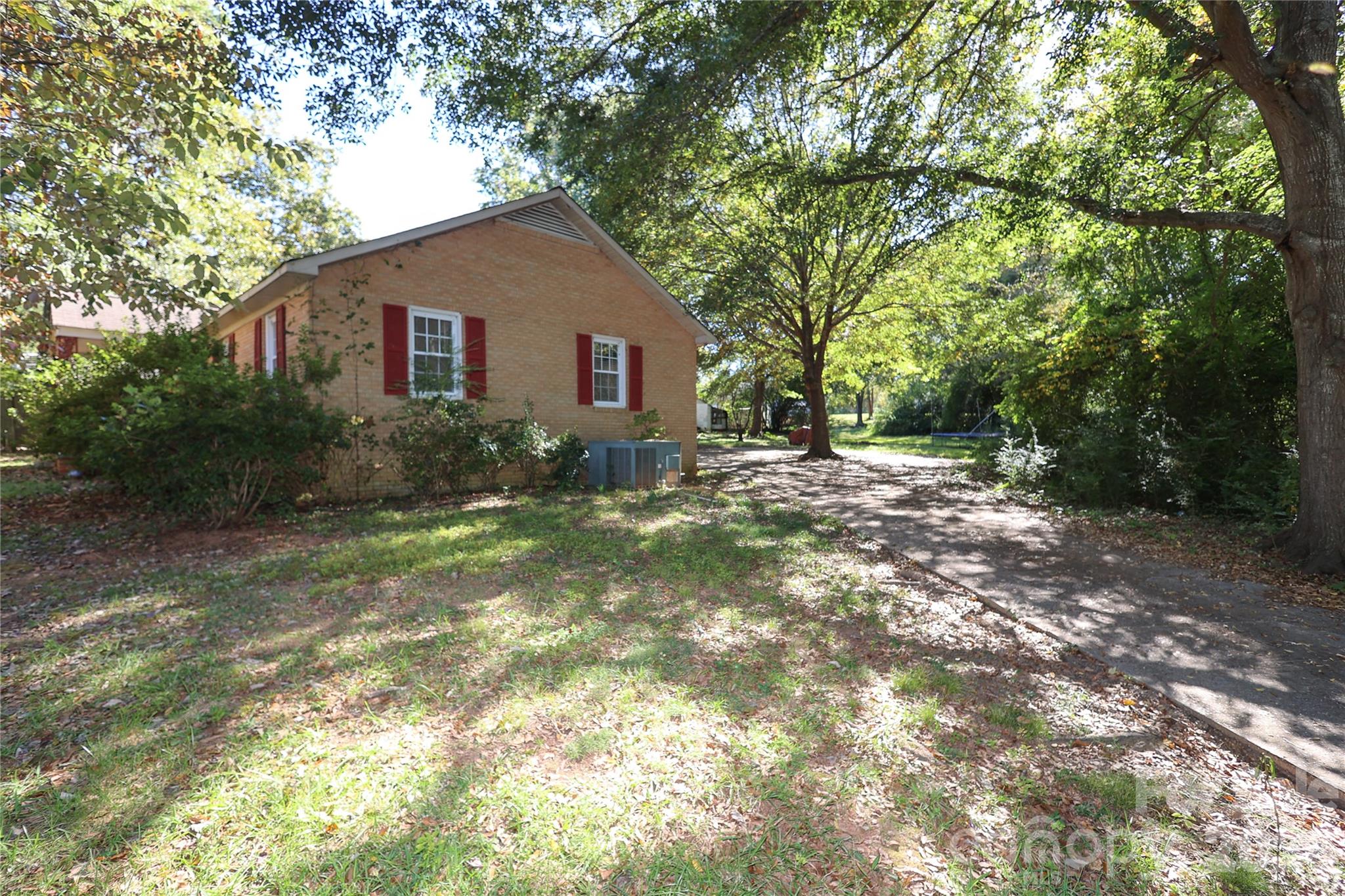 1324 Mason Street Property Photo 12