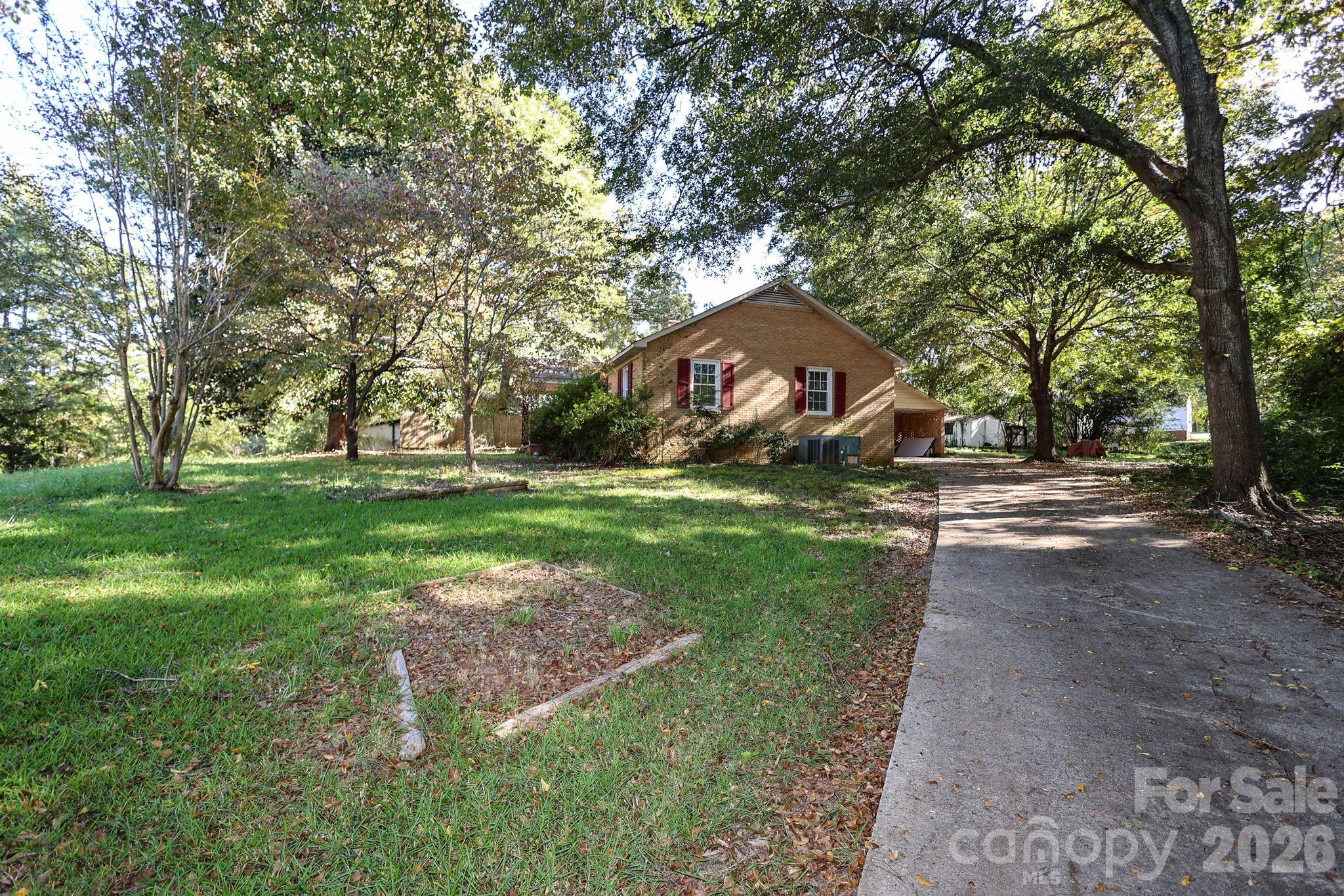 1324 Mason Street Property Photo 28
