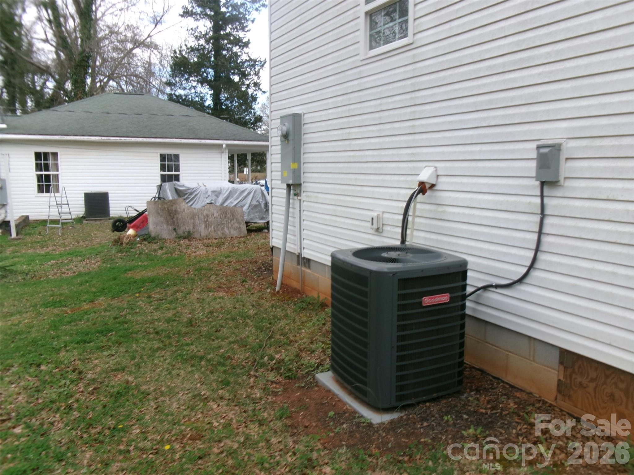 510 Kings Road Property Photo 13