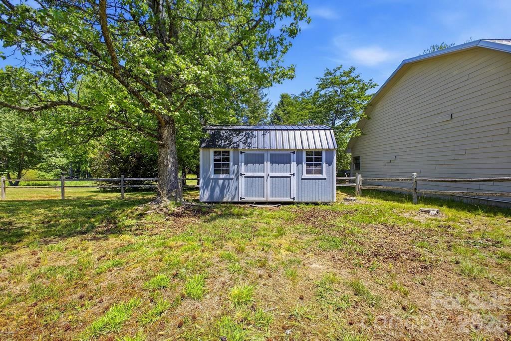 88 Lost Creek Drive Property Photo 32