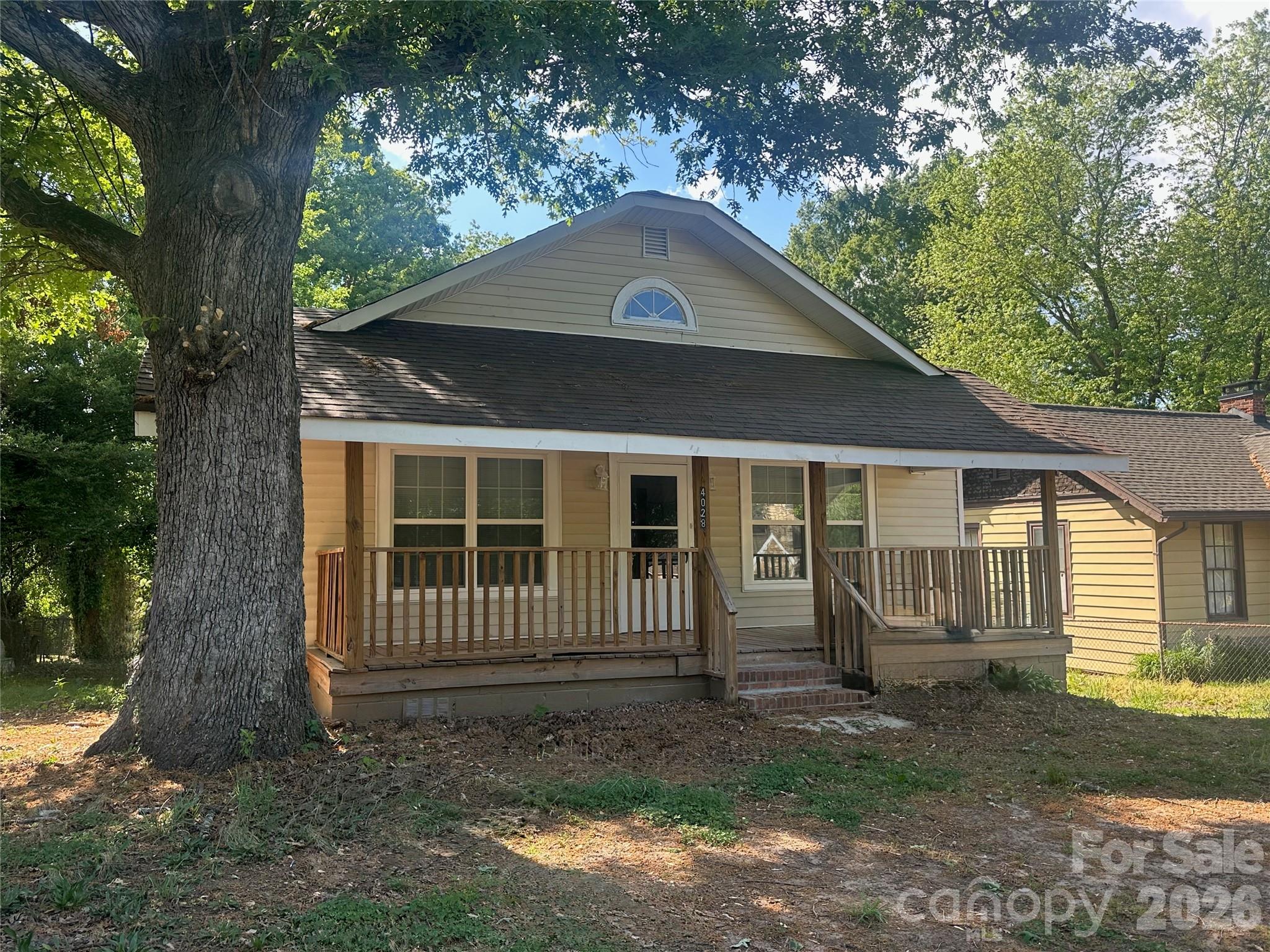 4028 Leo Street Property Photo 1