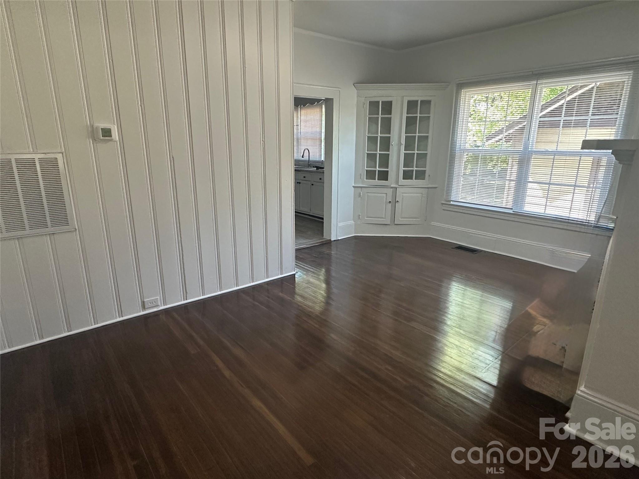 4028 Leo Street Property Photo 10