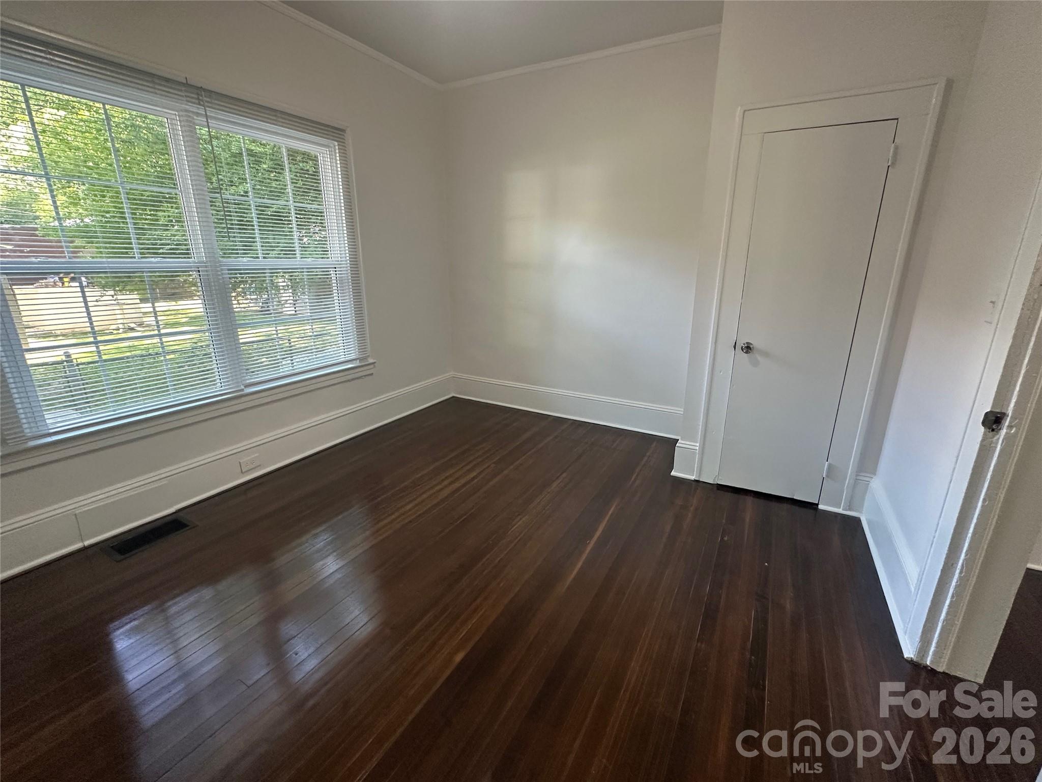 4028 Leo Street Property Photo 19