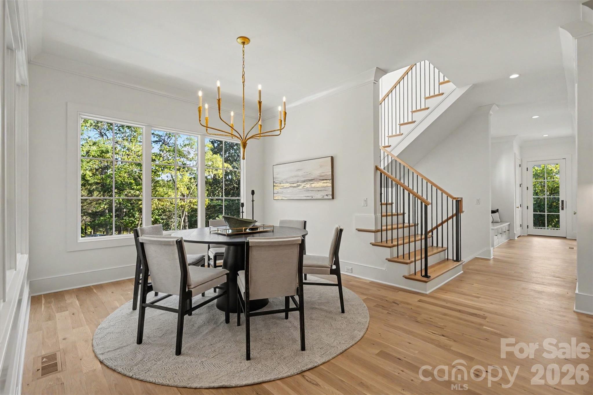 539 Mammoth Oaks Drive Property Photo 12