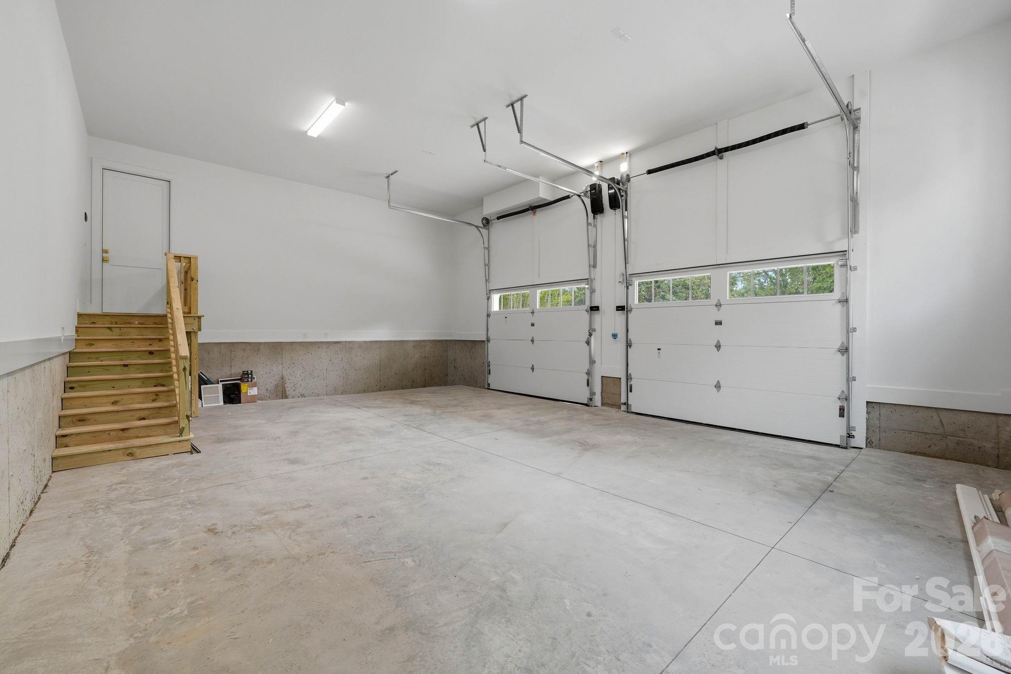 539 Mammoth Oaks Drive Property Photo 15