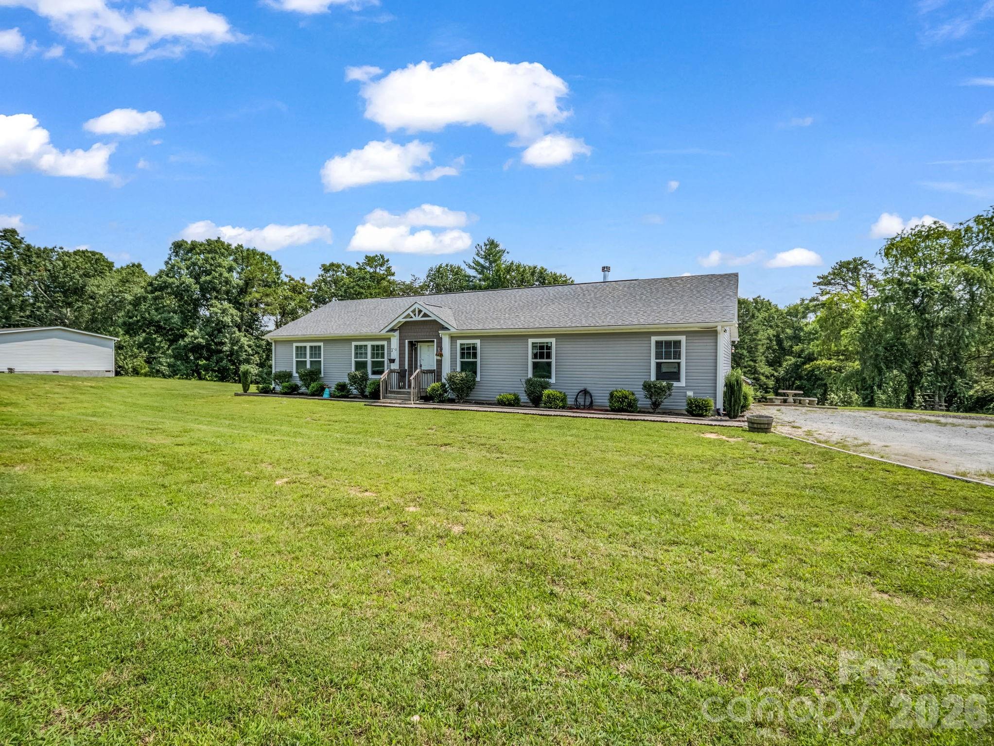213 Big Oak Road Property Photo 6