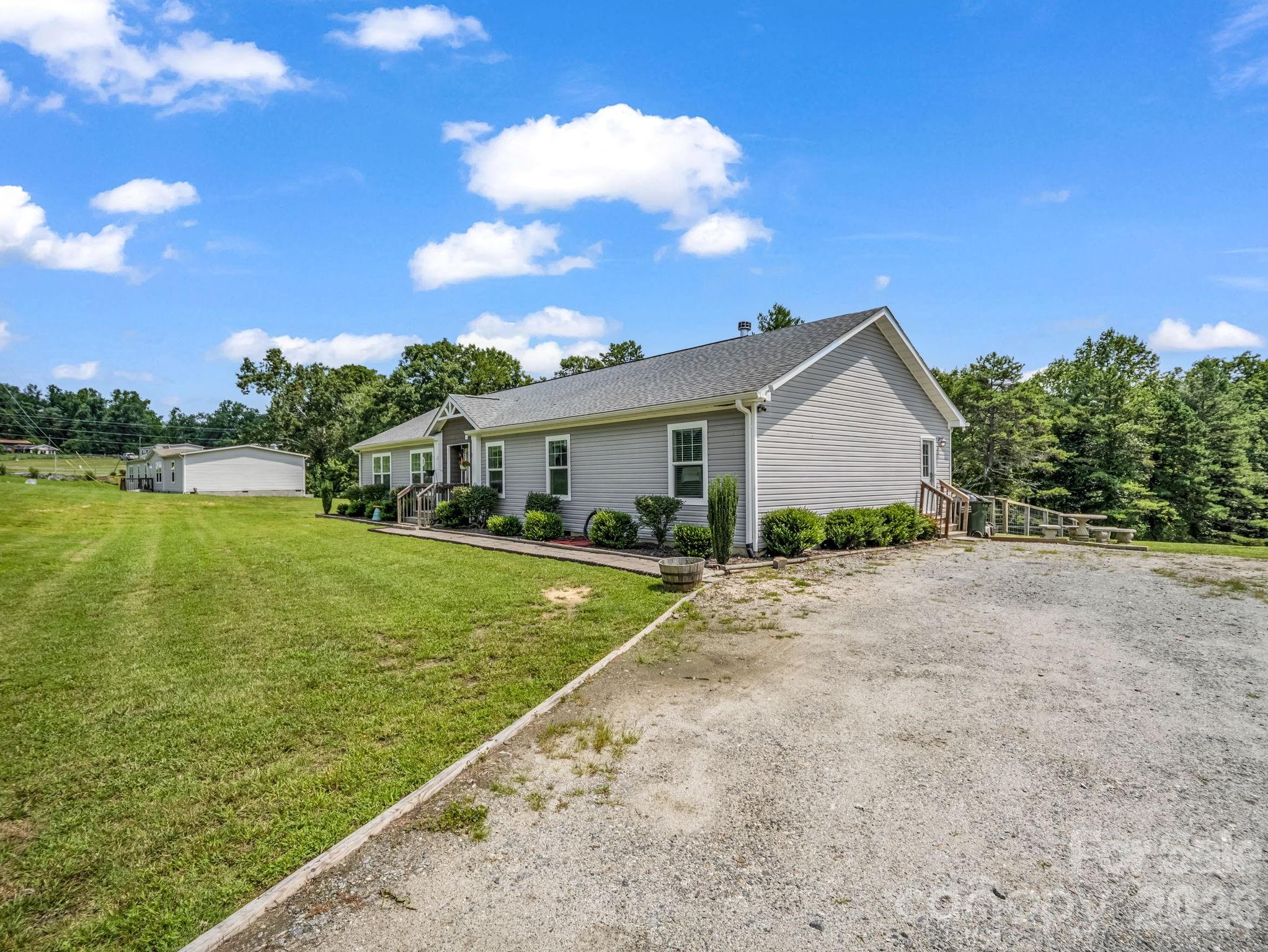 213 Big Oak Road Property Photo 7
