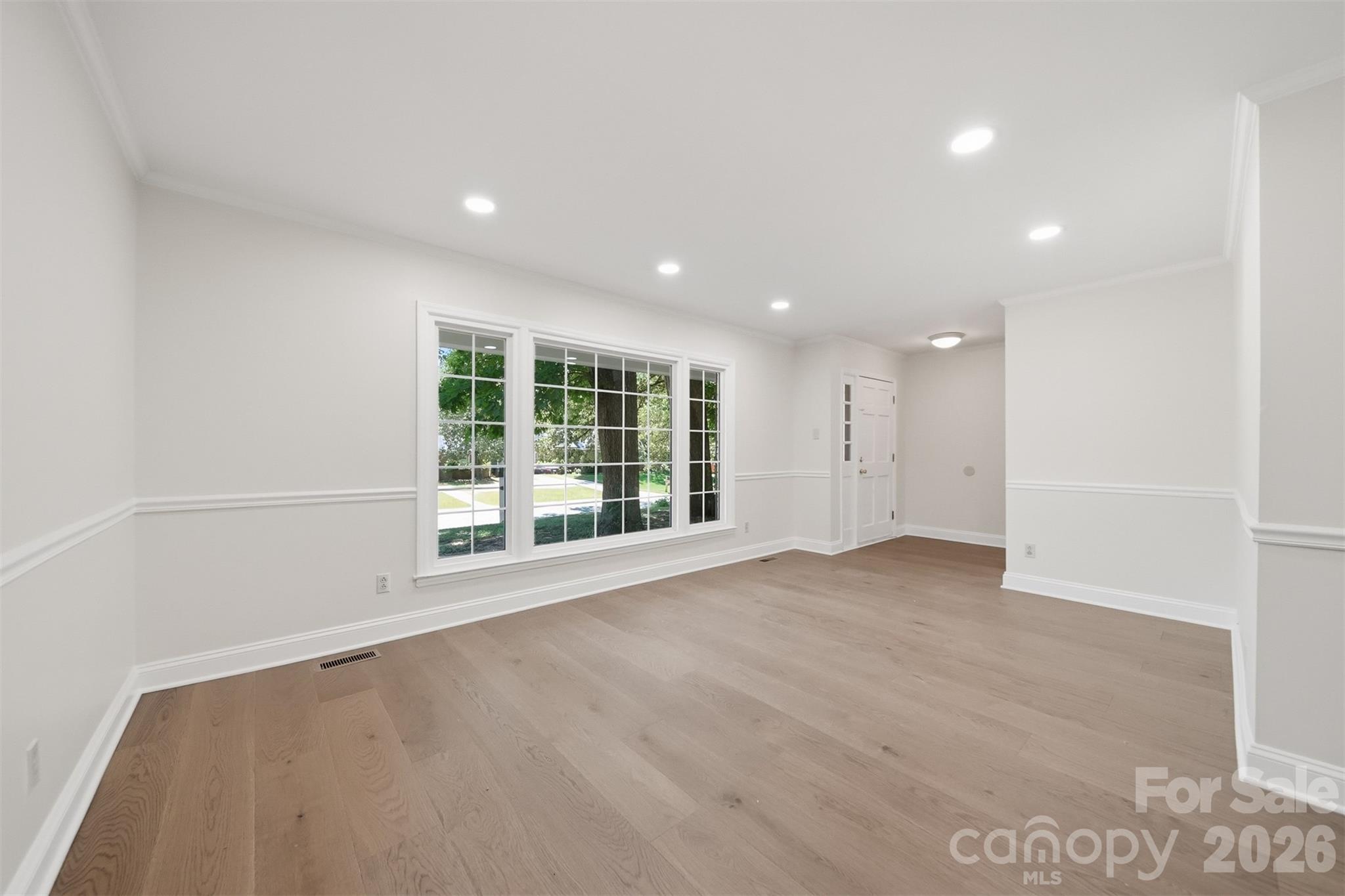 1409 Woodberry Road Property Photo 3
