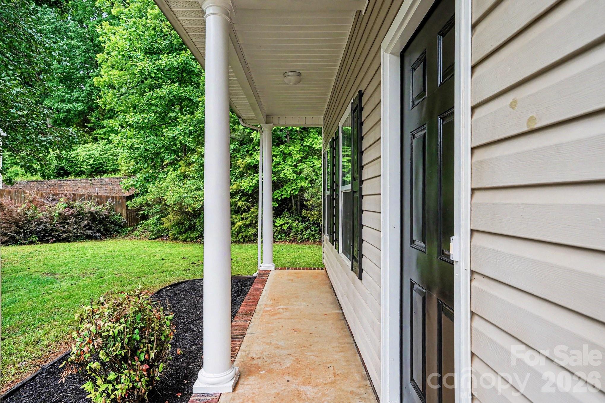 6116 Firethorne Lane Property Photo 3