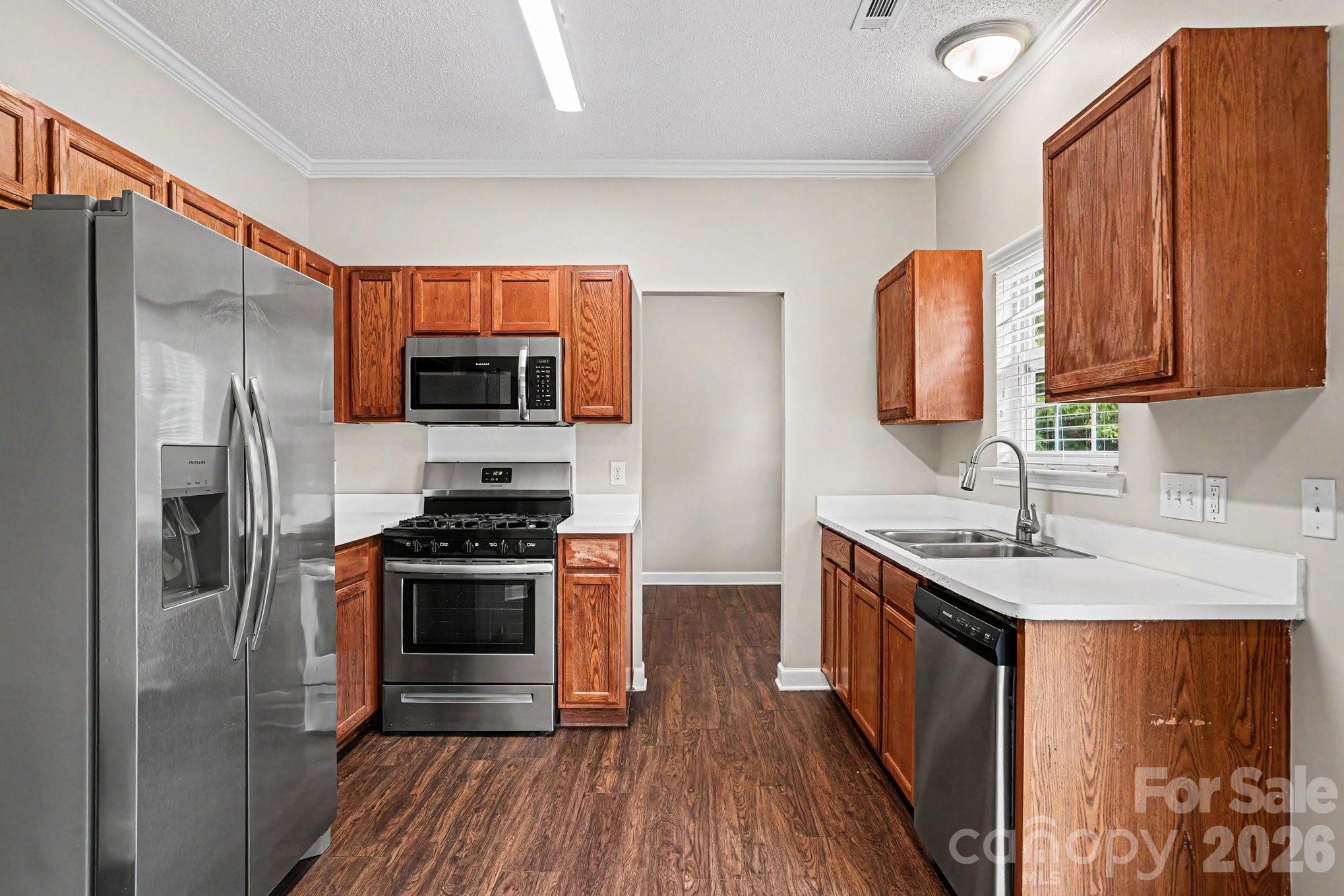 6116 Firethorne Lane Property Photo 11
