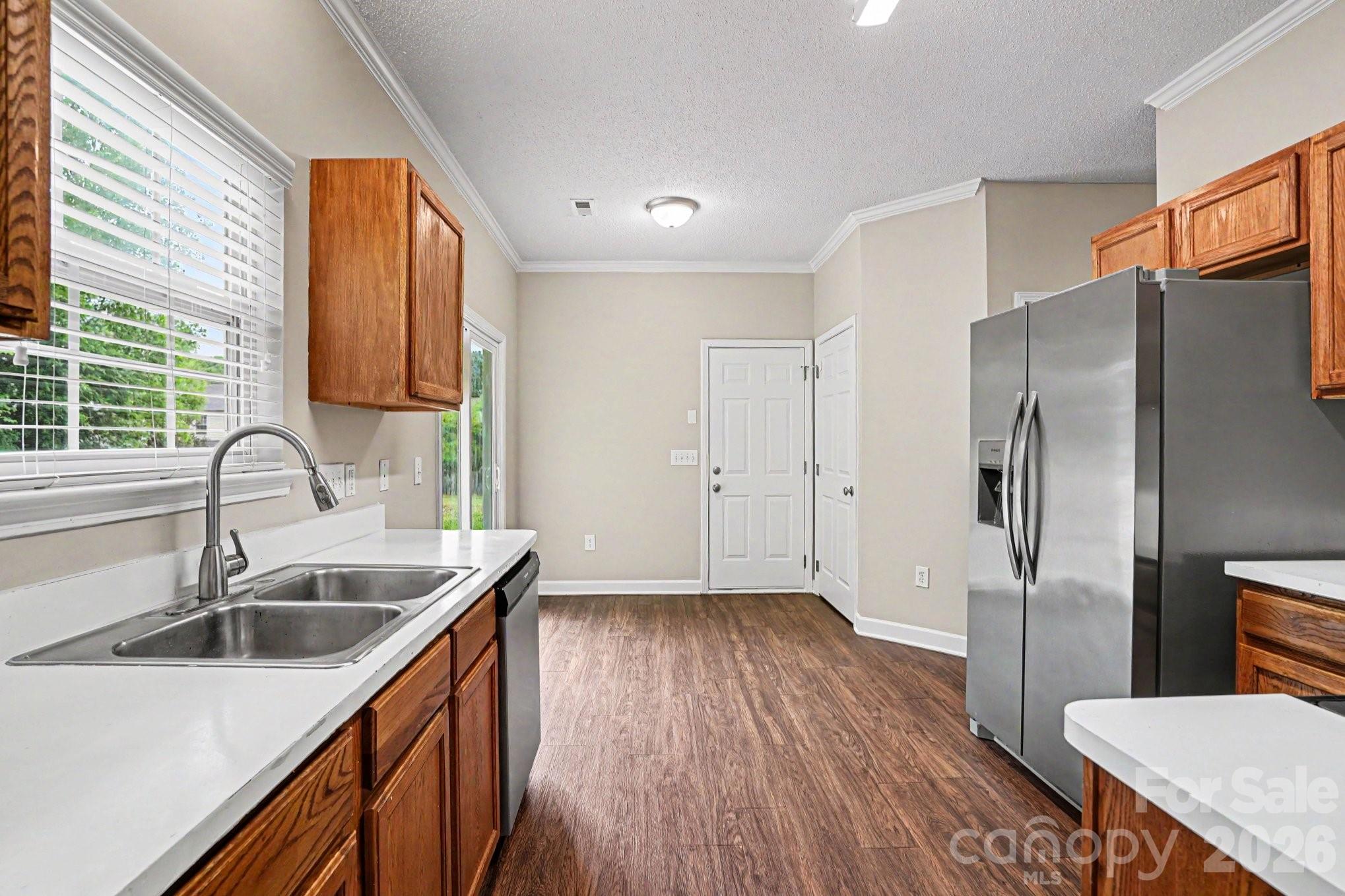 6116 Firethorne Lane Property Photo 13