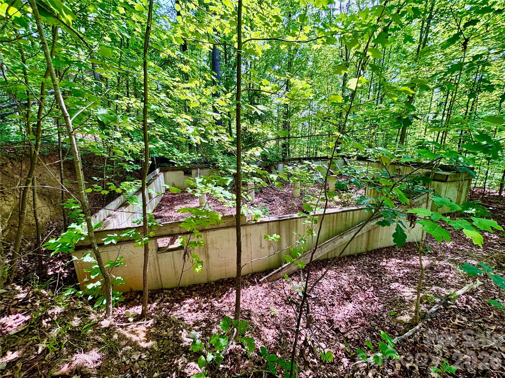 350 Springvalley Drive Property Photo 6