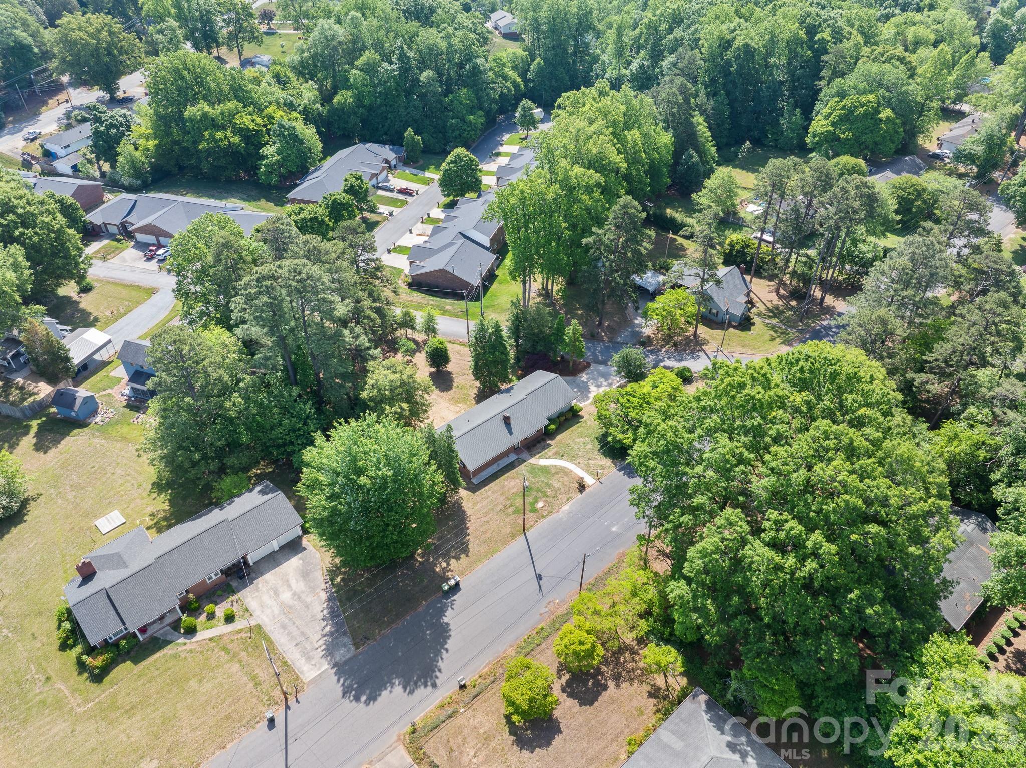 26 Eastside Drive Property Photo 8