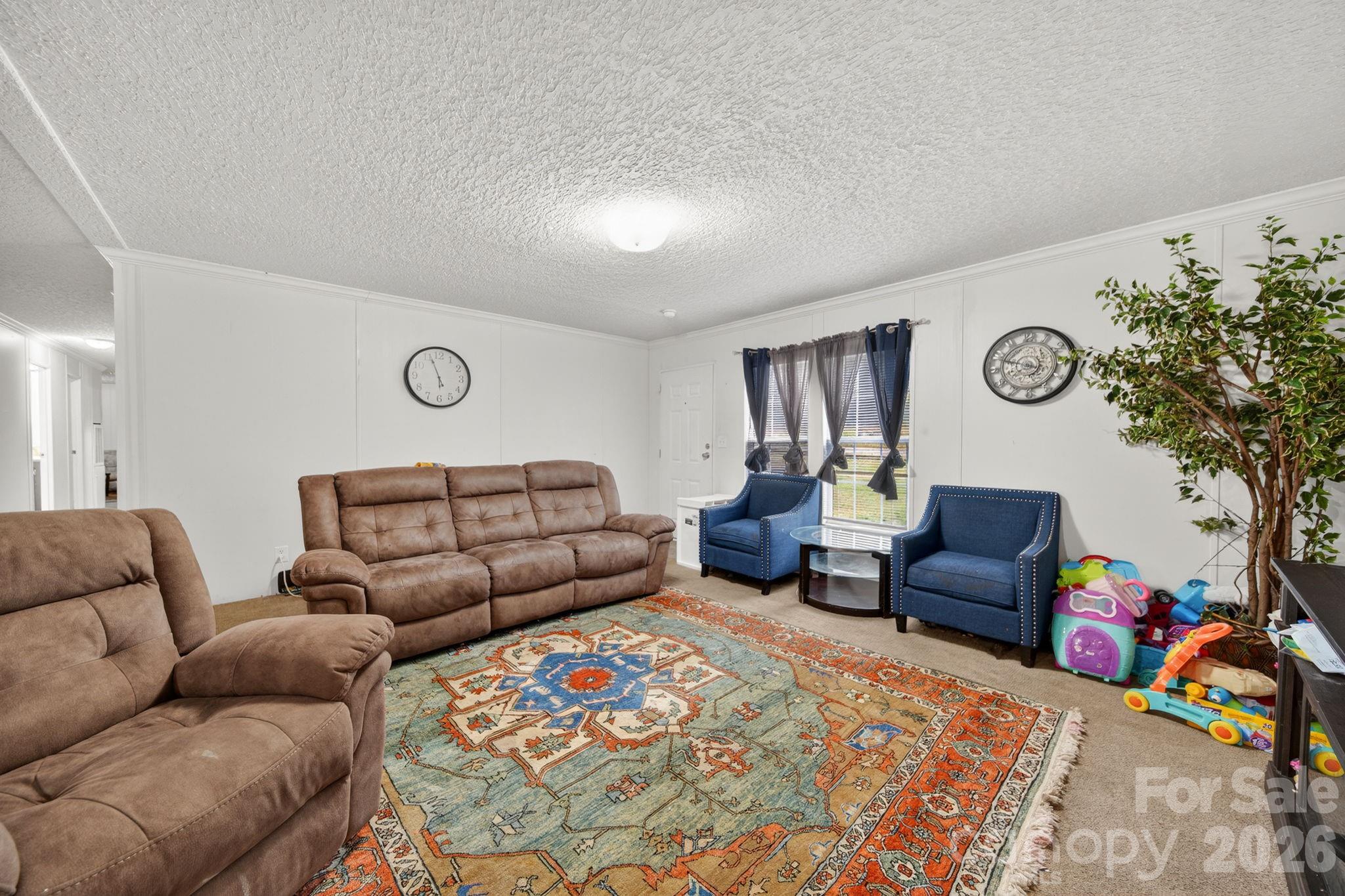 6956 Jamestowne Road Property Photo 2