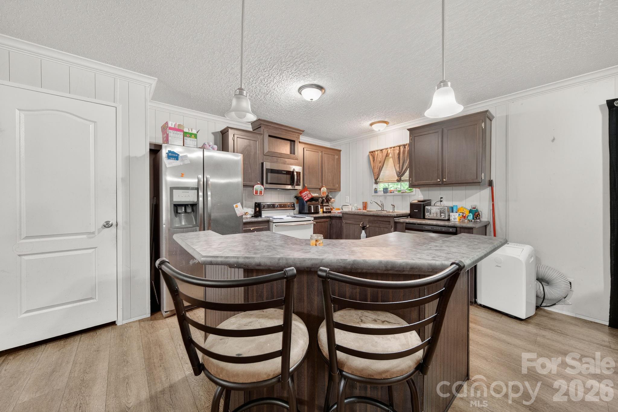 6956 Jamestowne Road Property Photo 7
