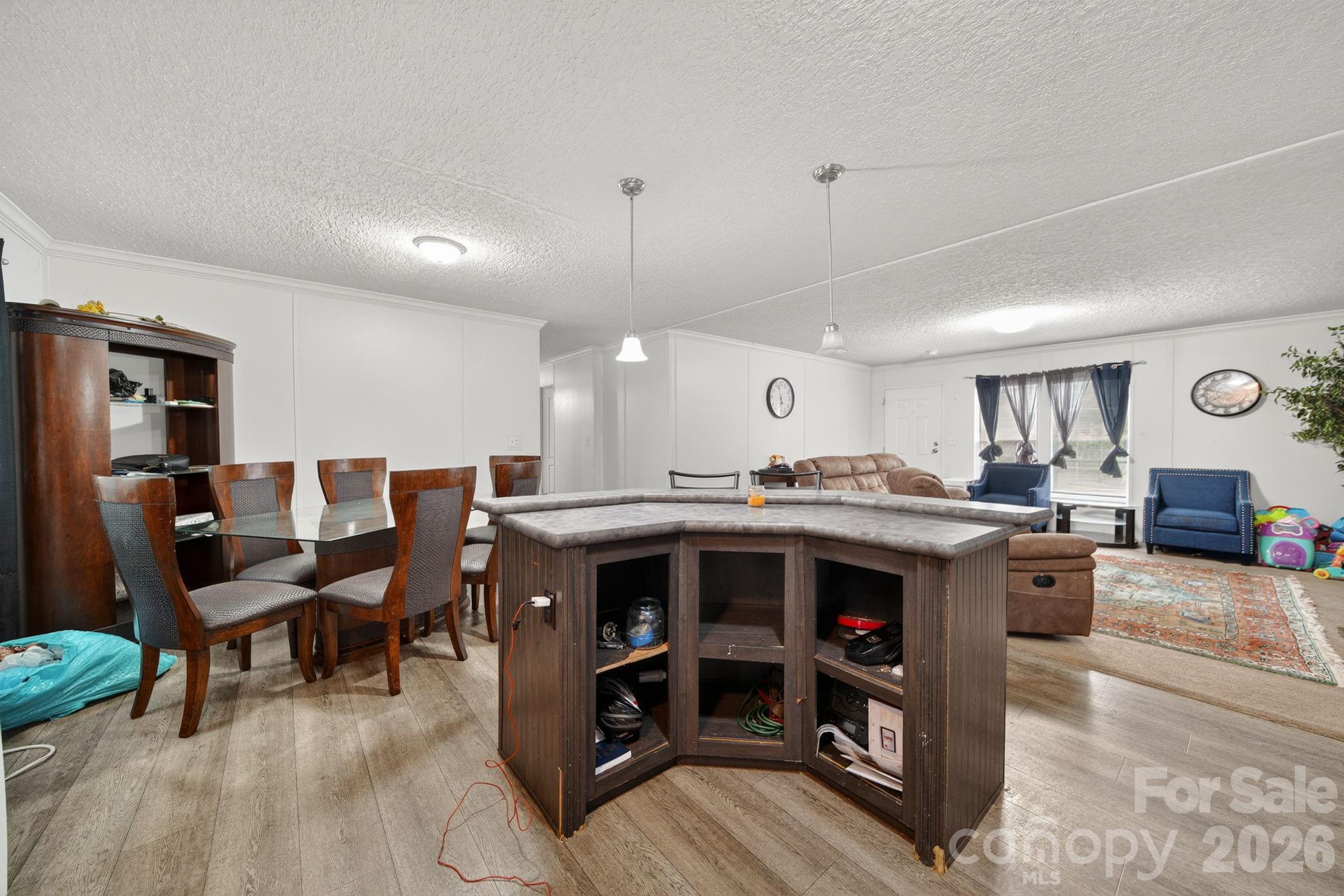 6956 Jamestowne Road Property Photo 9