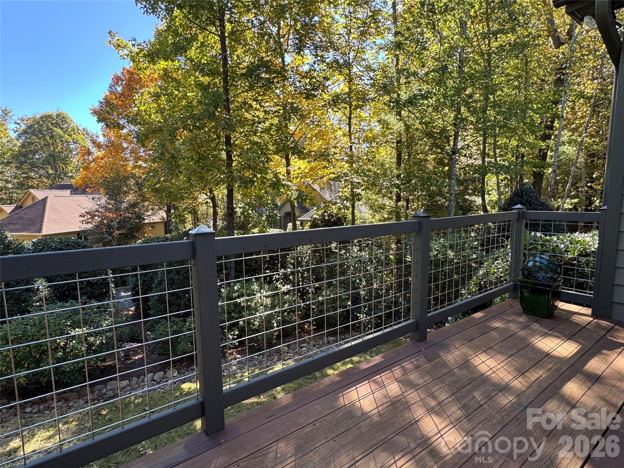 894 Dunroy Drive Property Photo 4