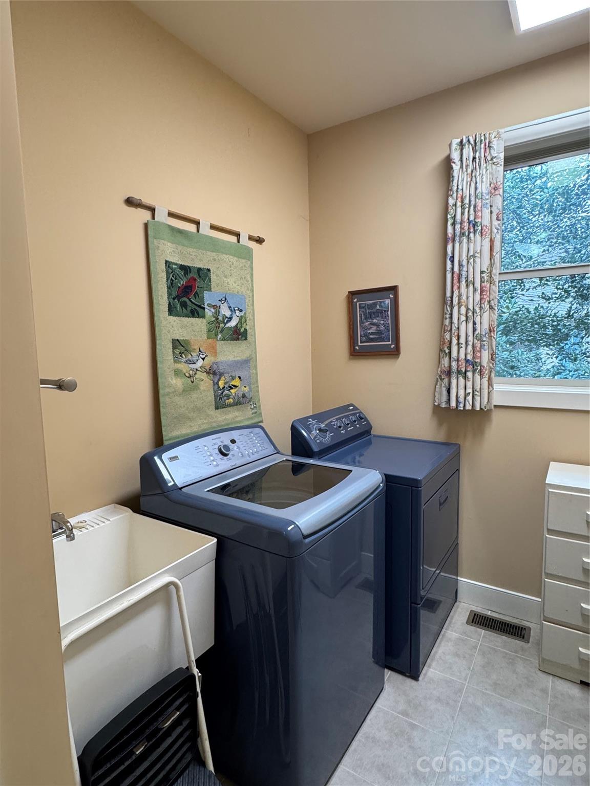 894 Dunroy Drive Property Photo 25
