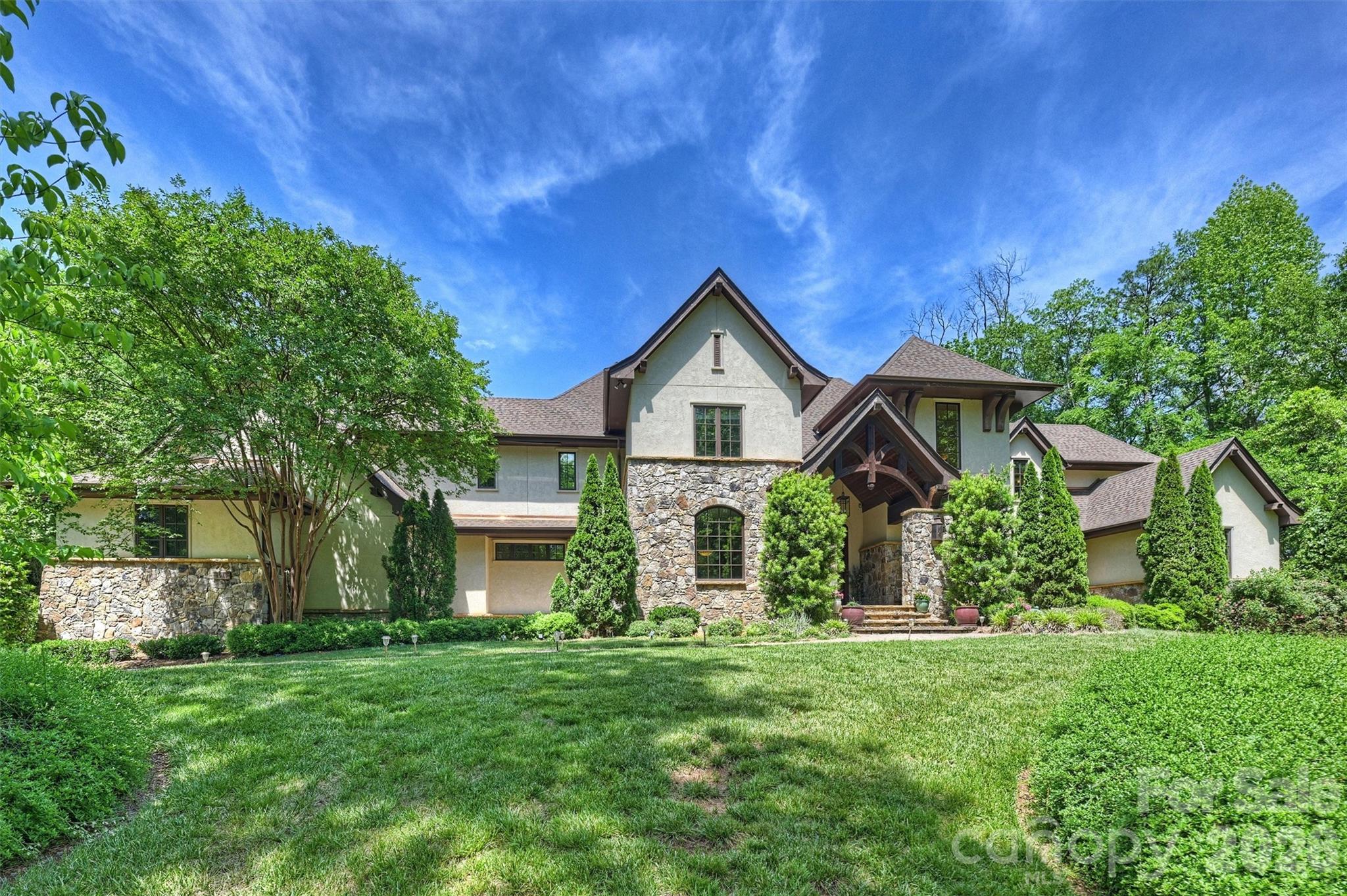4901 Carmel Park Drive Property Photo 1
