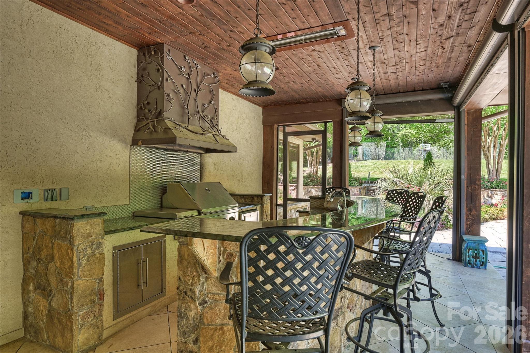 4901 Carmel Park Drive Property Photo 25