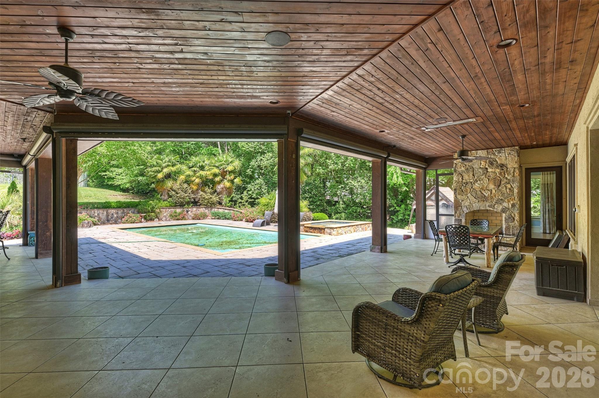 4901 Carmel Park Drive Property Photo 26