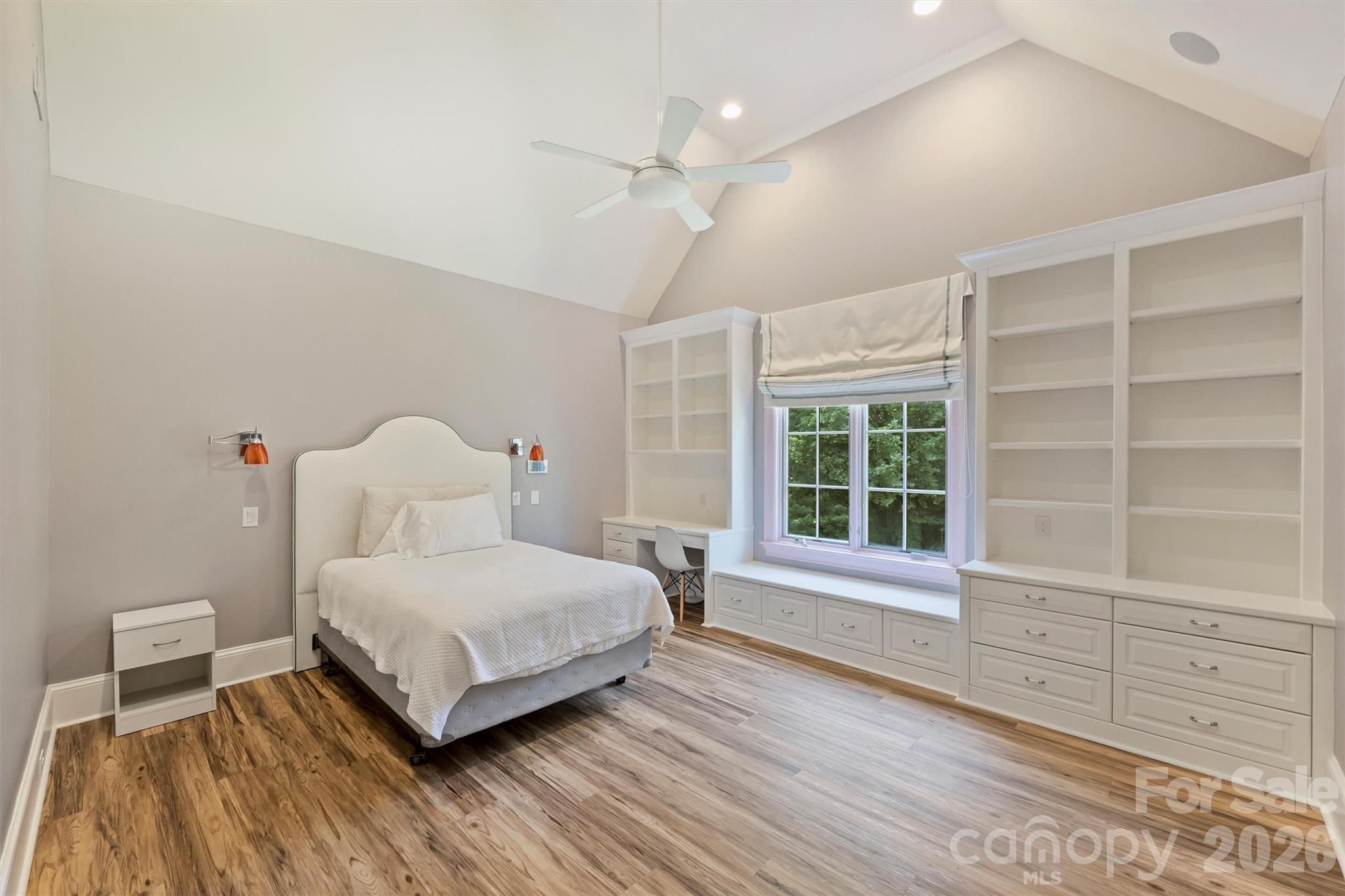 4901 Carmel Park Drive Property Photo 32